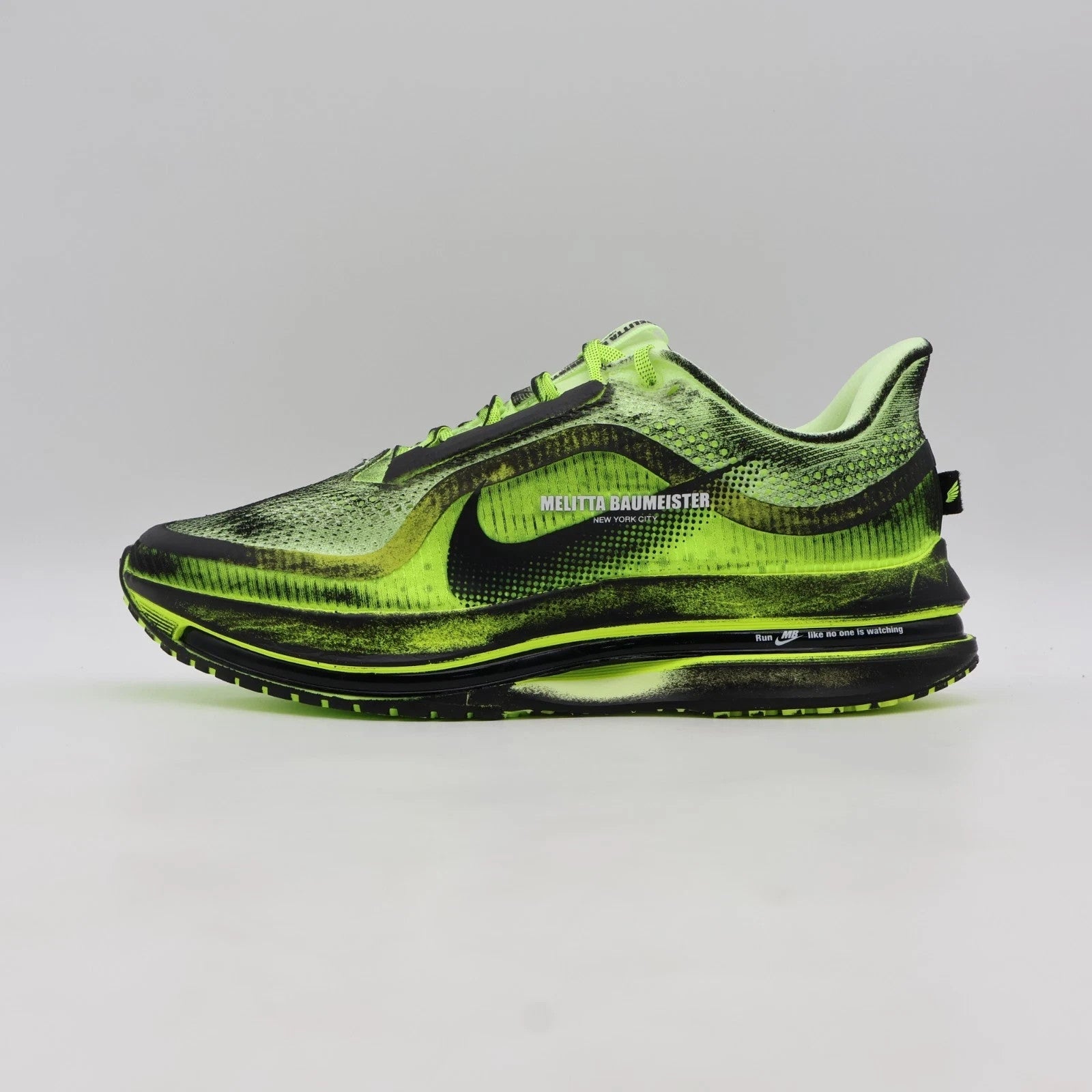 IQ7336-700 Melitta Baumeister à Nike Pegasus Premium "Volt/Cyber" (Women)