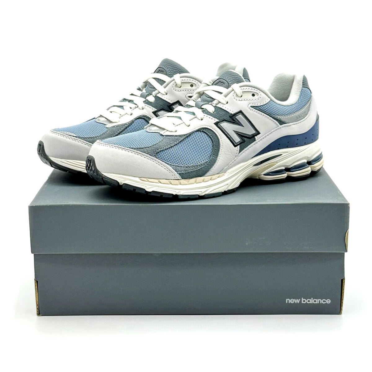 M2002RAN atmos à New Balance 2002R Cybernetics Blue