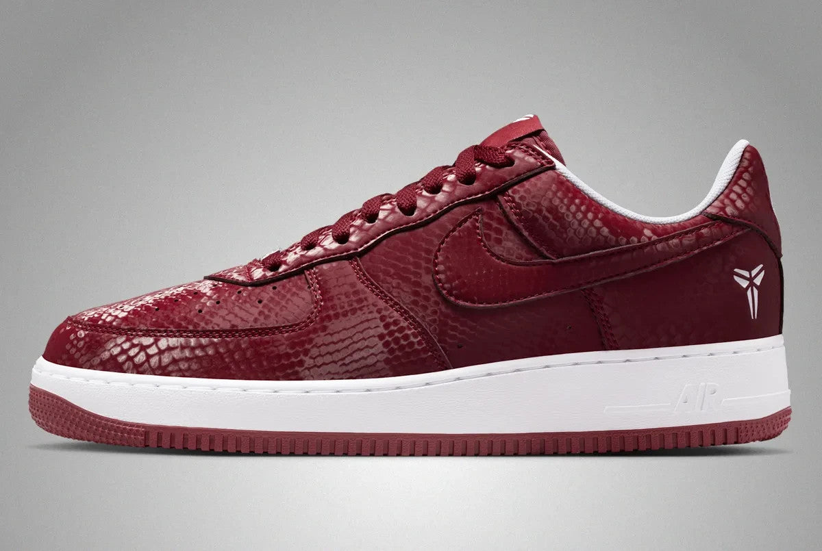 IB0018-600 Kobe Bryant Forever à Nike Air Force 1 Low QS Team Red White
