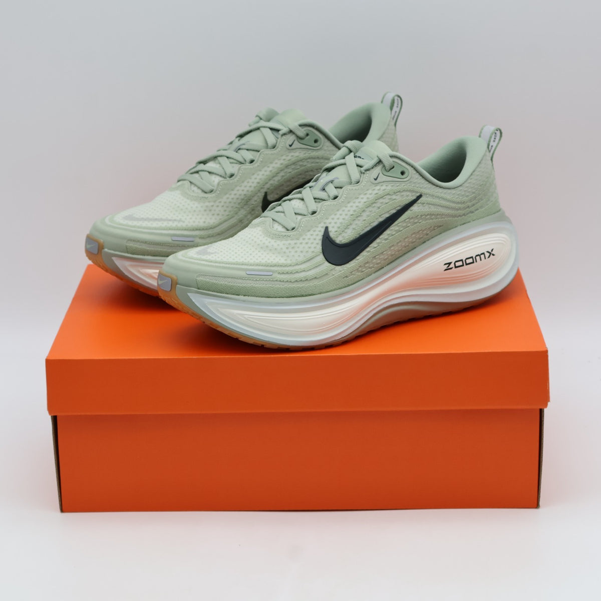 HV8150-301 Nike Vomero Plus Jade Horizon Black Spruce Sail (Men's)
