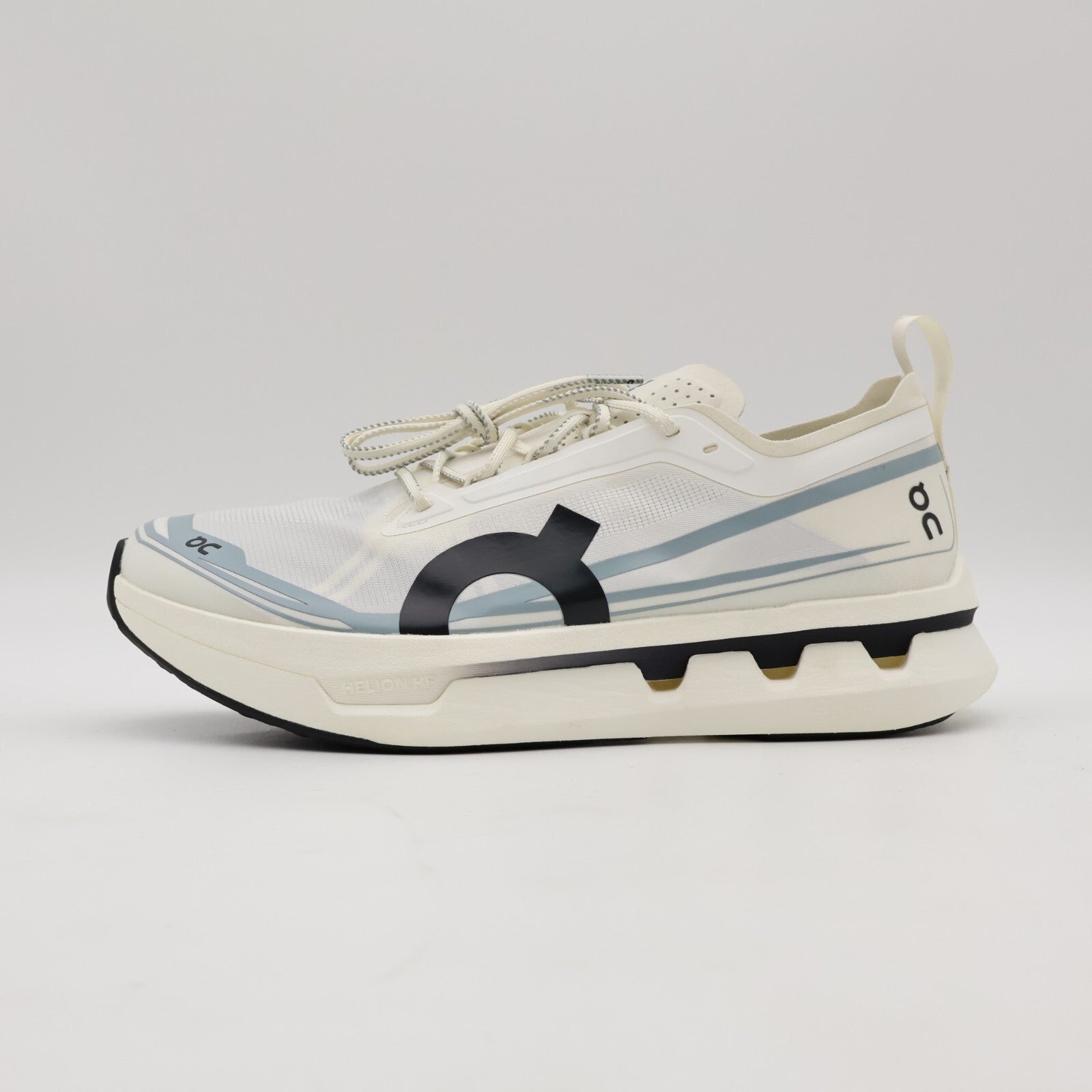 3ME30720813 Dover Street Market (DSM) Ã On Cloudboom Zone White (Men's)
