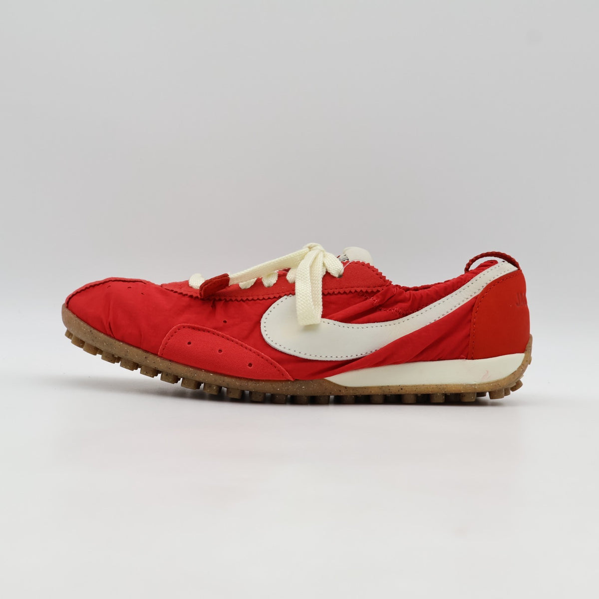 HV8547-600 Jacquemus à Nike Moon Shoe SP University Red ( Women's )