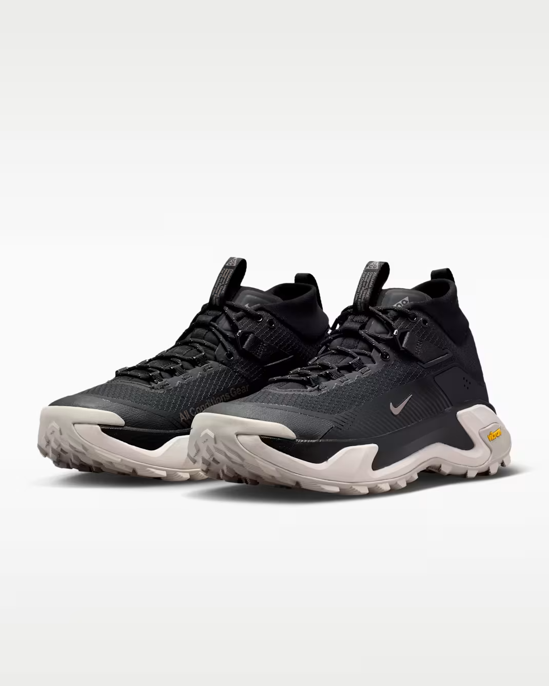 IO7854-005 Nike ACG Zegama Hike "Black/Cream" (Men's)