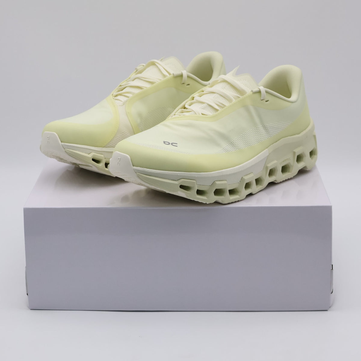 3ME10331062 POST ARCHIVE FACTION On Cloudmonster 2 PAF Seedling White (Men's)