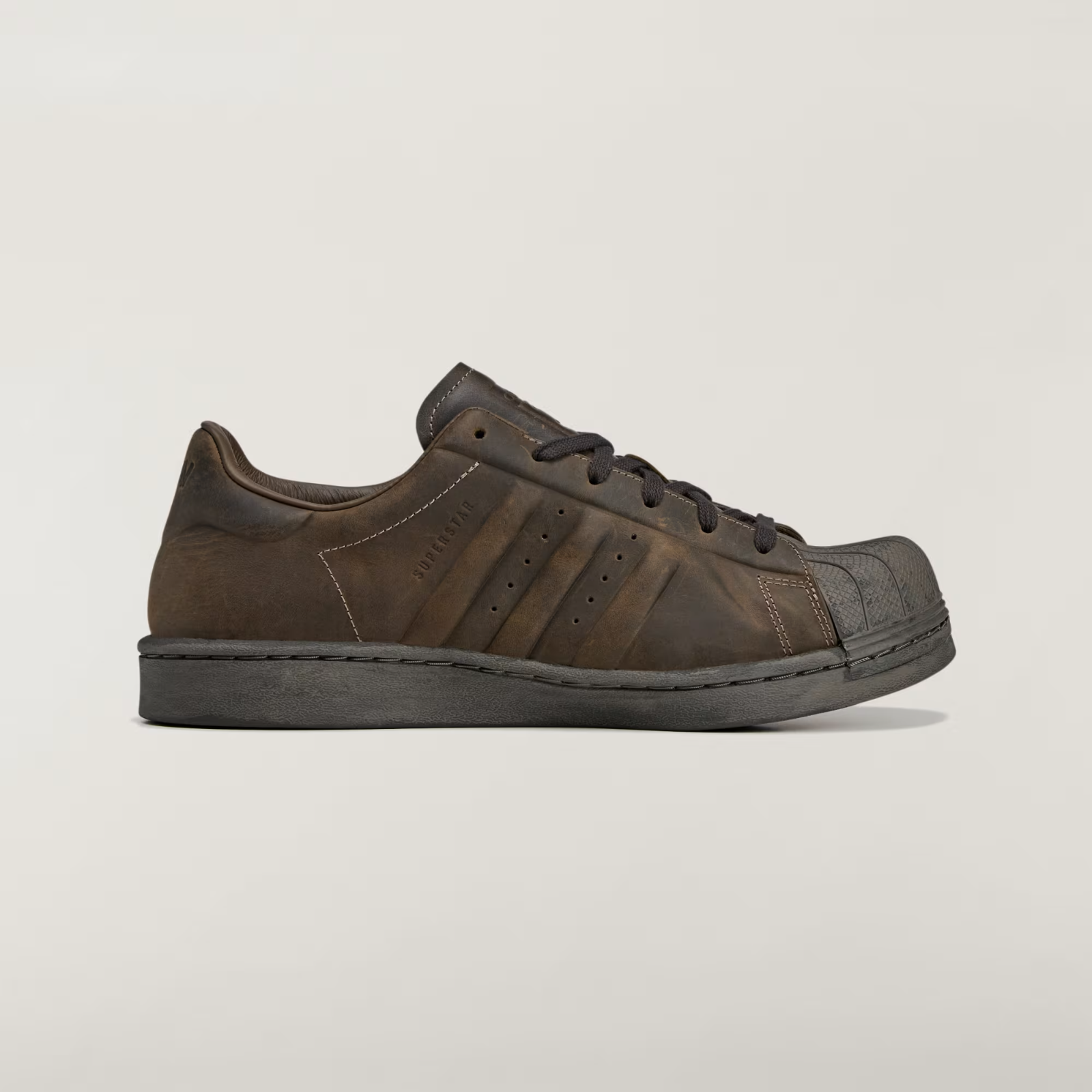 JR4280 Avavav adidas Superstar Supplier Colour Umber (Women's)