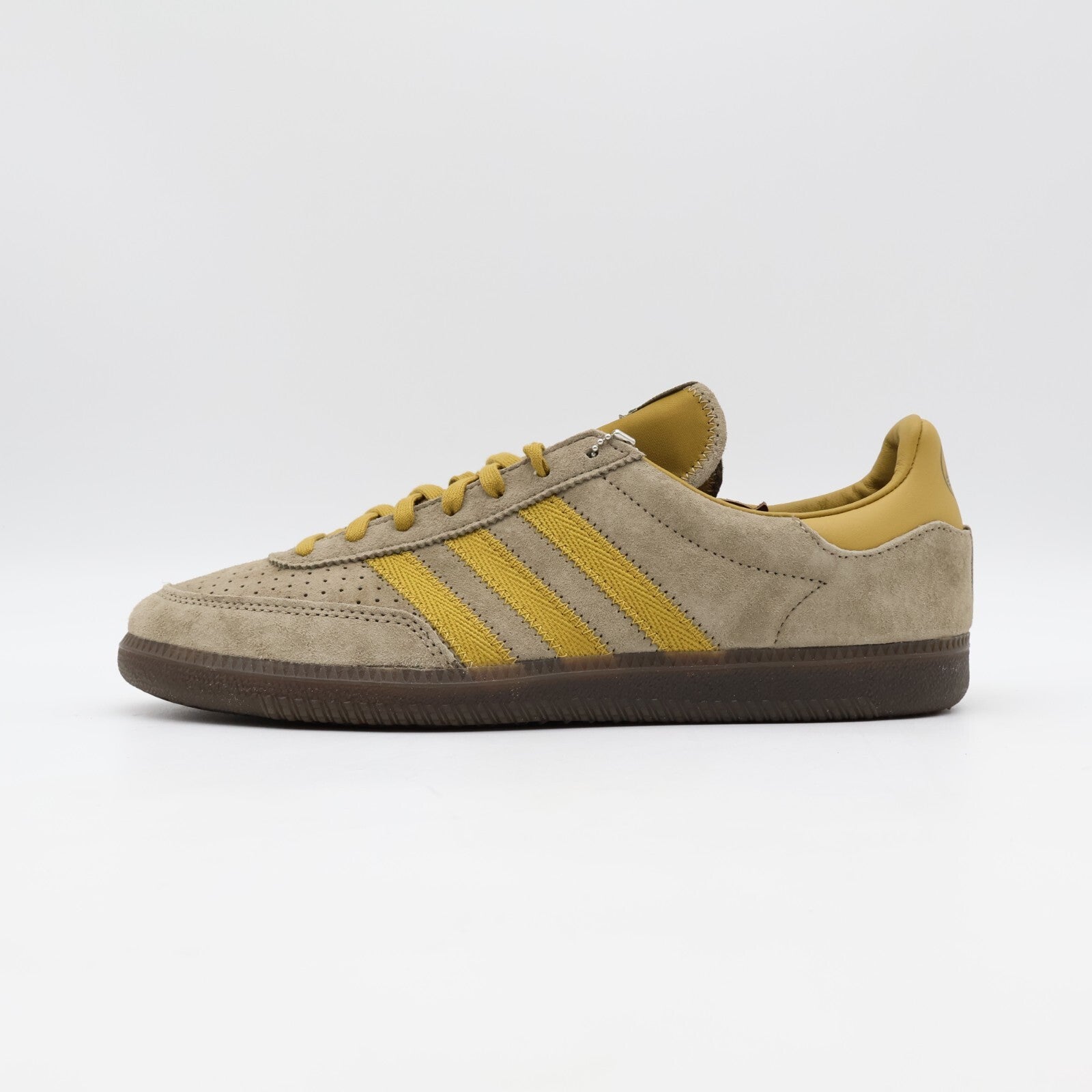 JR5288 C.P. Company à adidas Originals Wimberly Spezial Tech Khaki (Men's)
