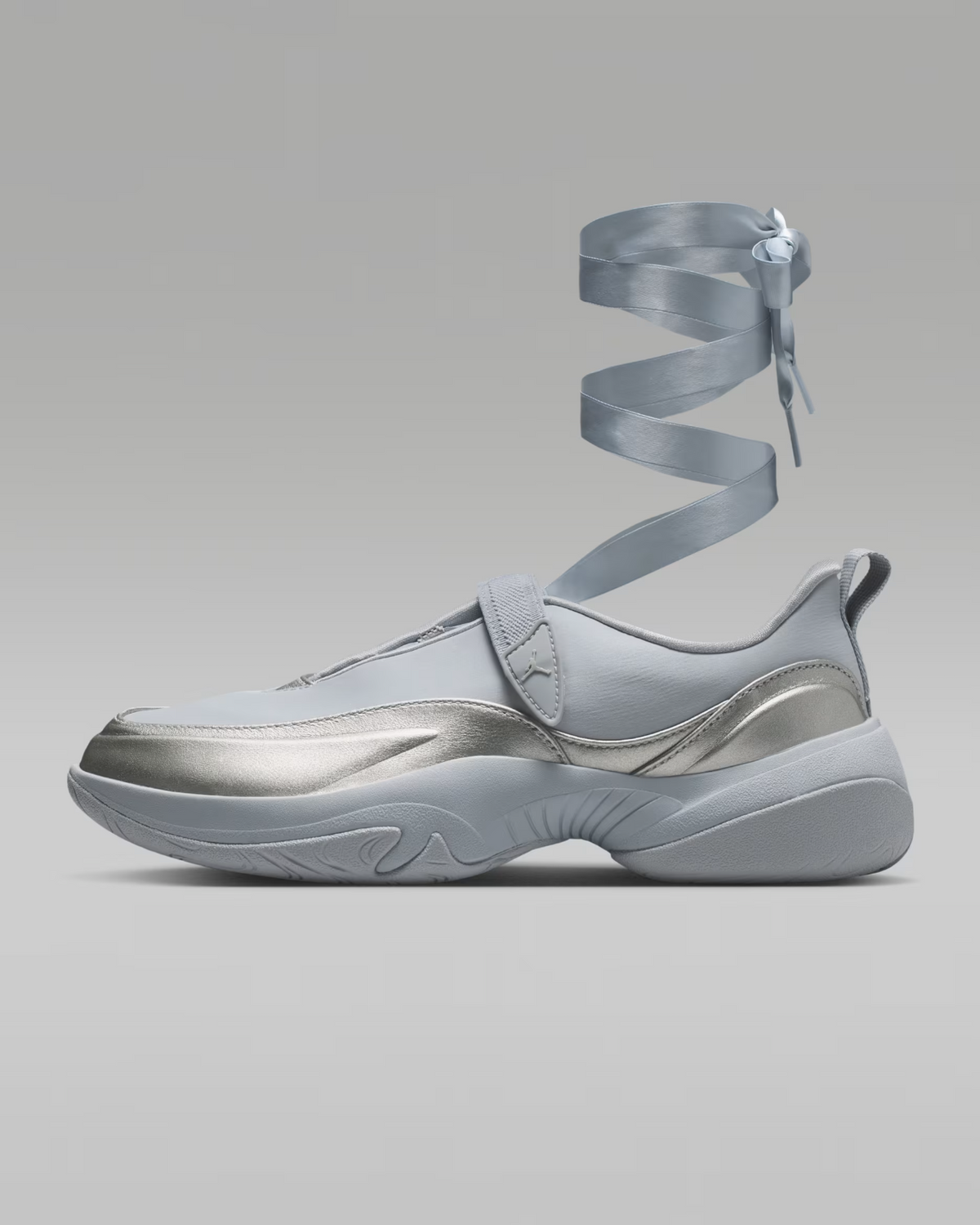 IB8597-002 Nike Jordan Pointe "Metallic Silver/Smoke Grey" (Women's)