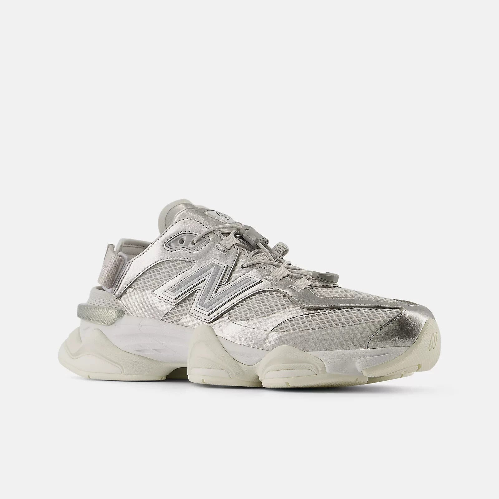 U90605FL New Balance 9060 "Silver Metallic/Sea Salt"