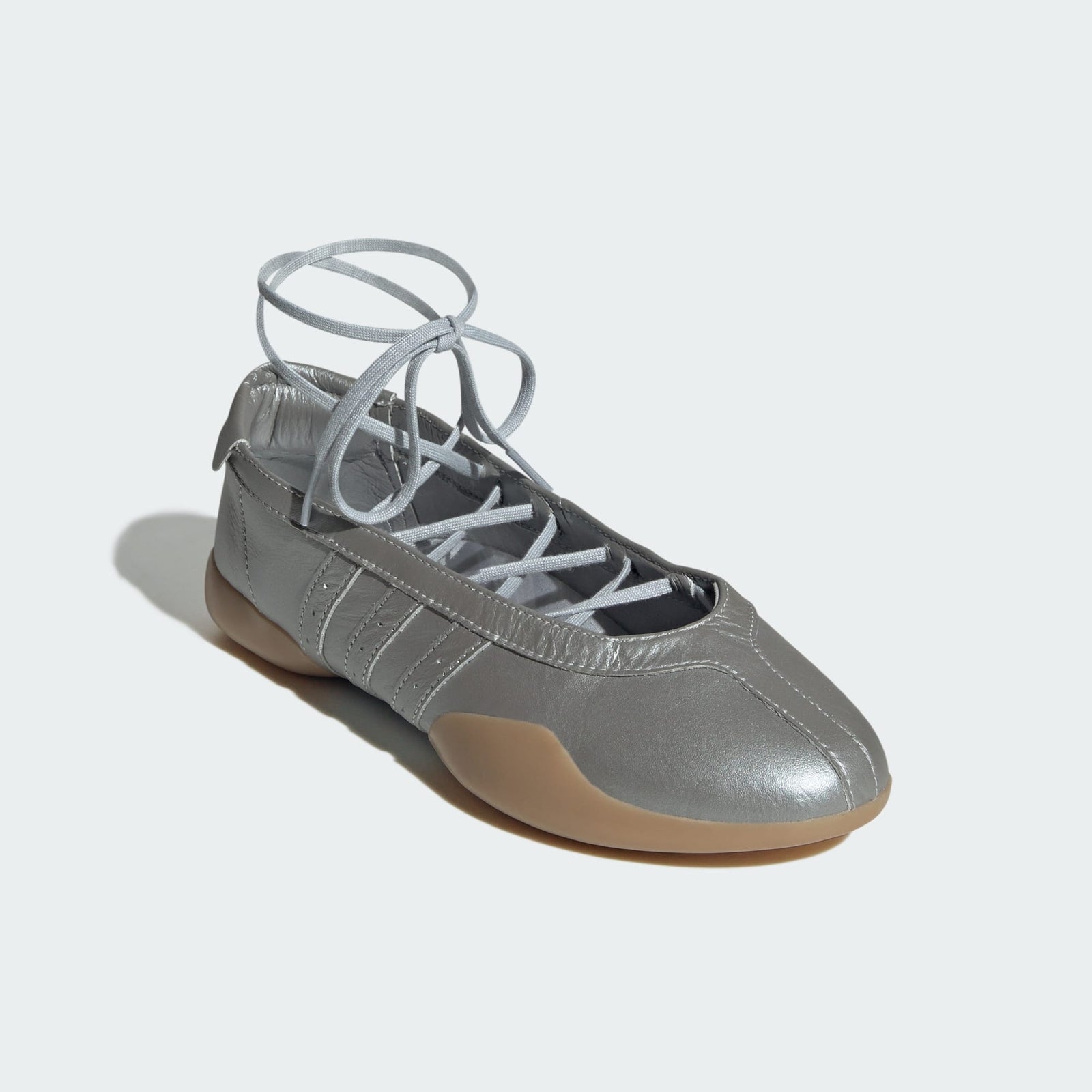JR7032 adidas Originals Taekwondo Mei Ballet Silver Metalli Silver Meta (Women's