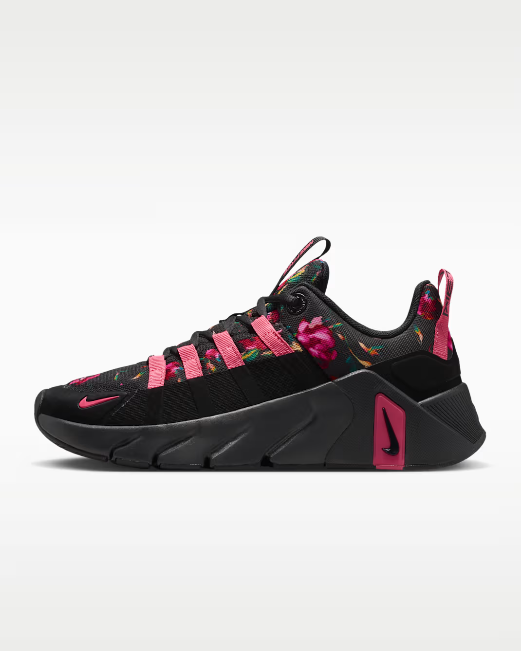 IR0153-001 Nike Free Metcon 7 SE "Black/Black/Sea Coral" (Women's)