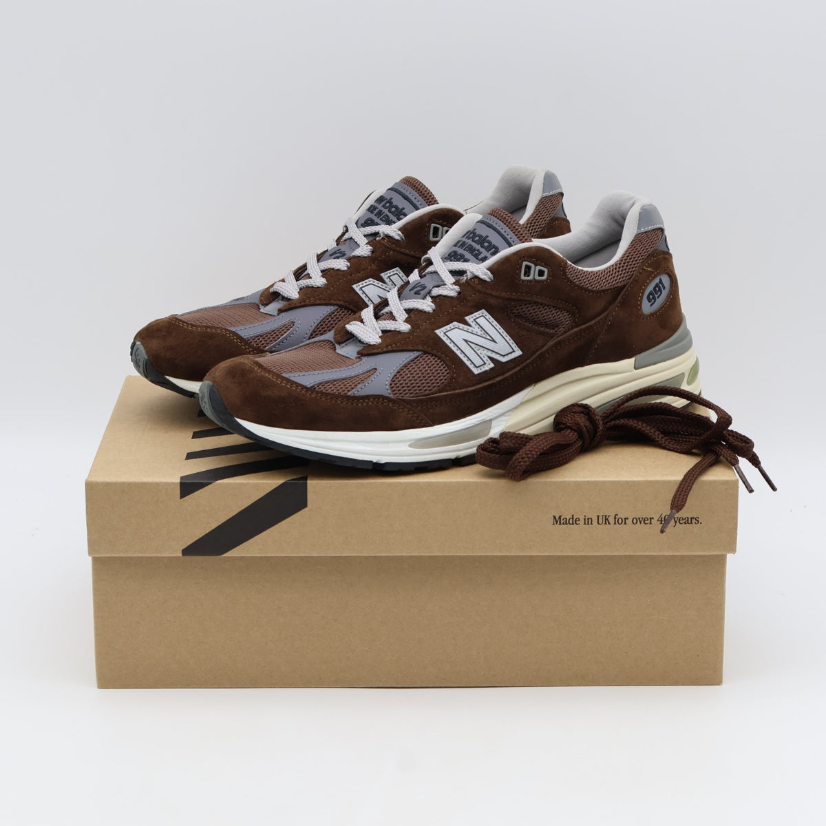 U991BR2 New Balance 991V2 Pinecone (Men's)