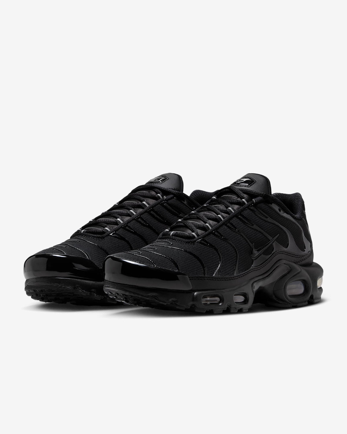 DM2362-002 Nike Women's Air Max Plus Triple Black (Women's)