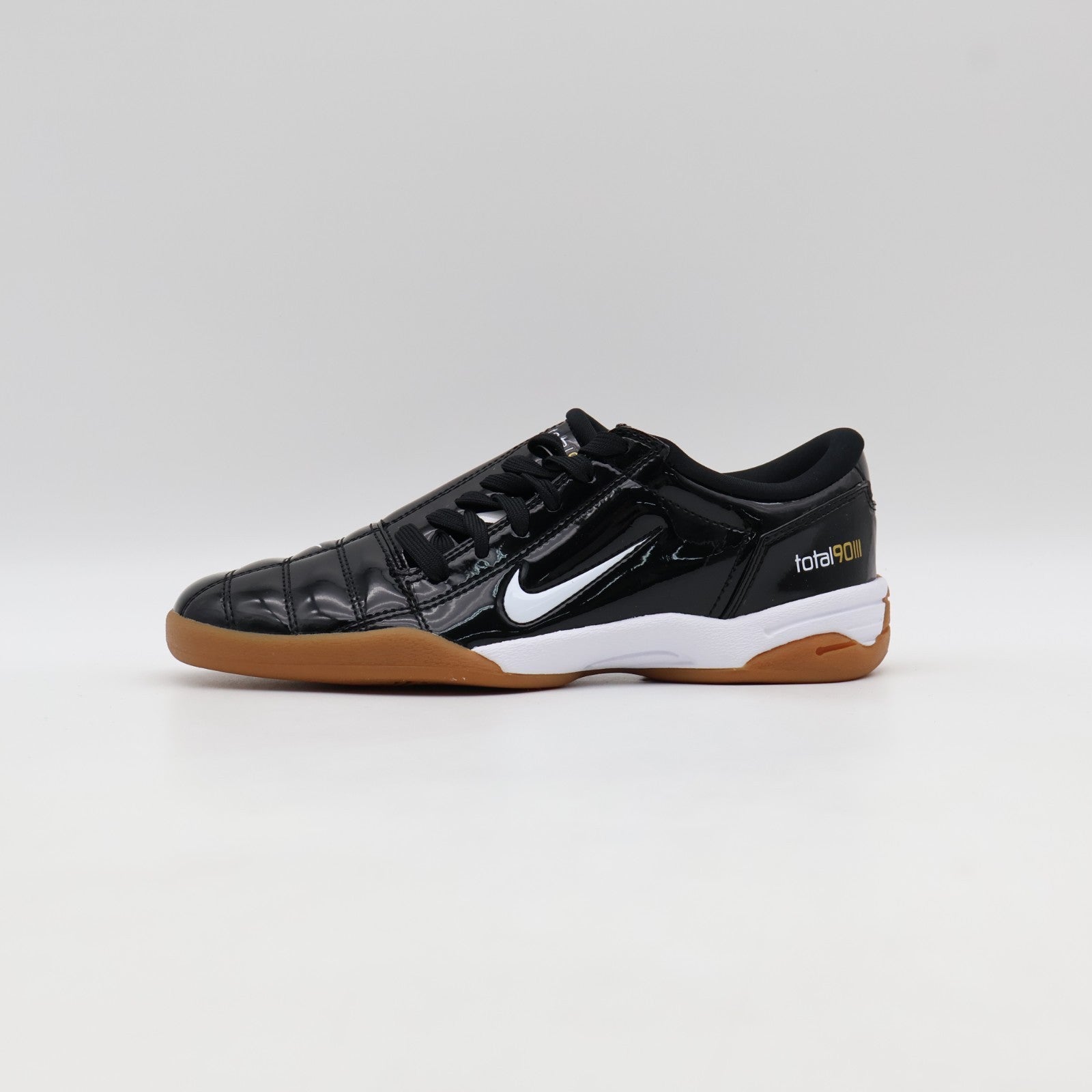 IB5666-001 Nike Total 90 3 Black White Metallic Gold (Women's)