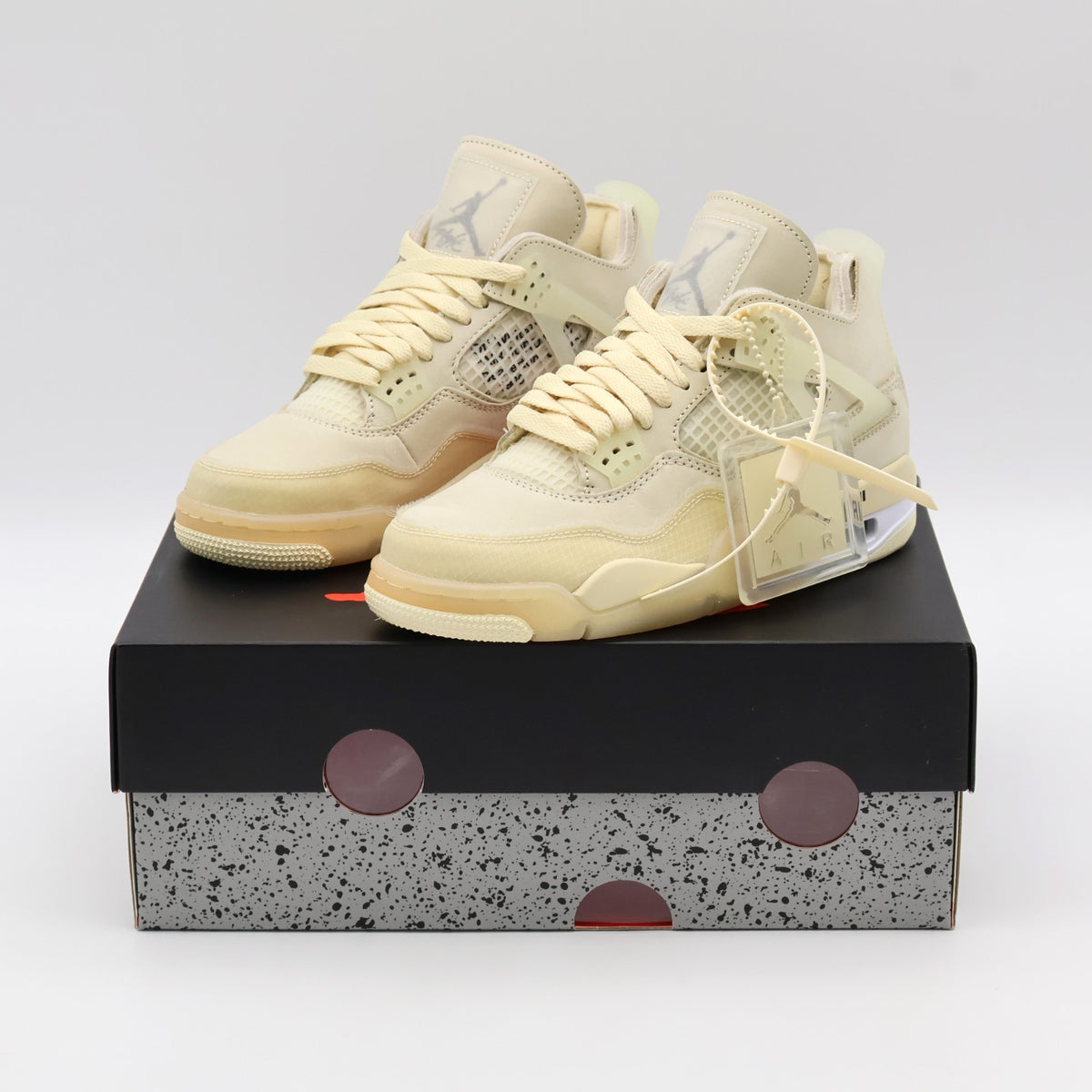 CV9388-100 Off-White à Nike Air Jordan 4 SP Sail (Women's)