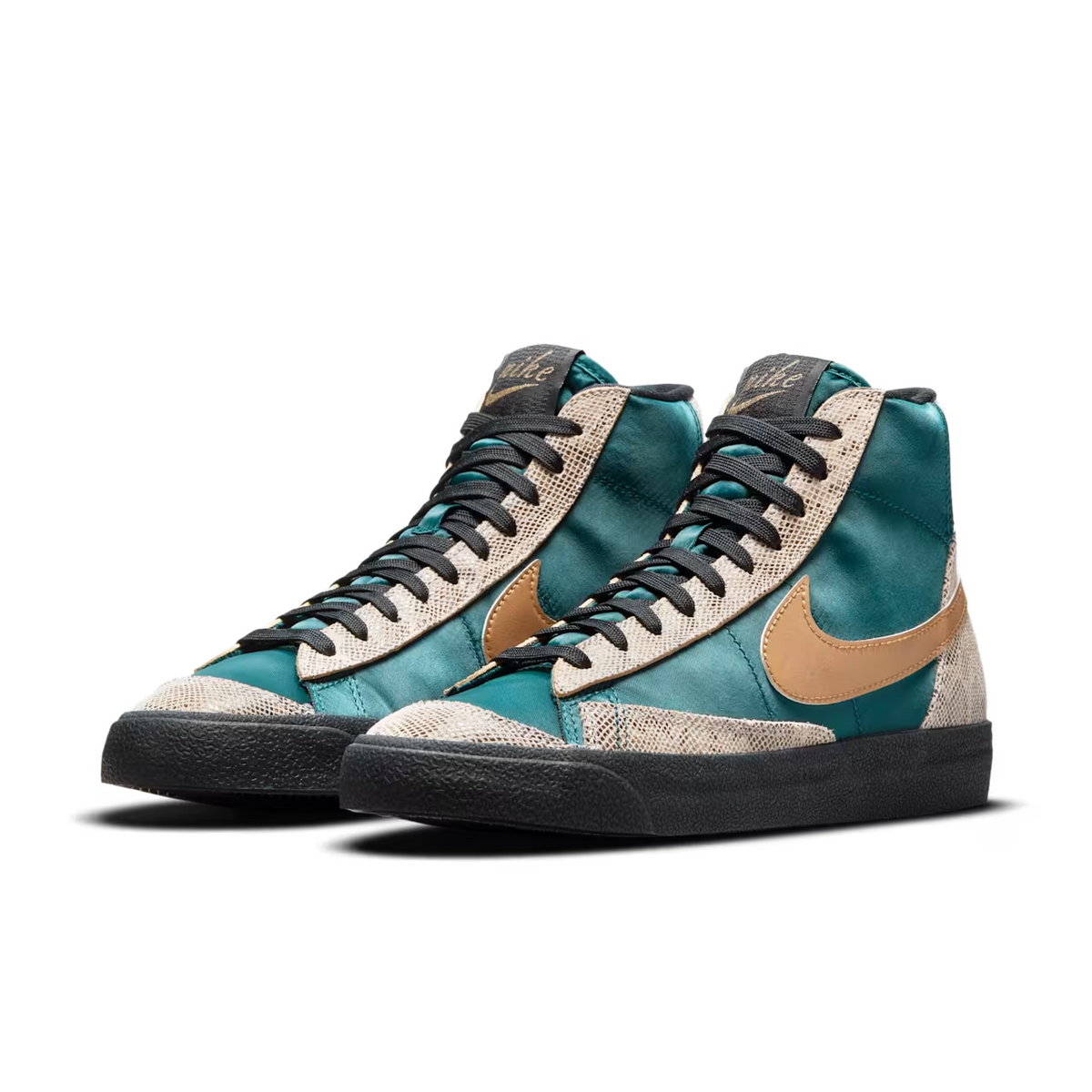DM6176-393 Nike Blazer mid Lucha Libre (Women's)