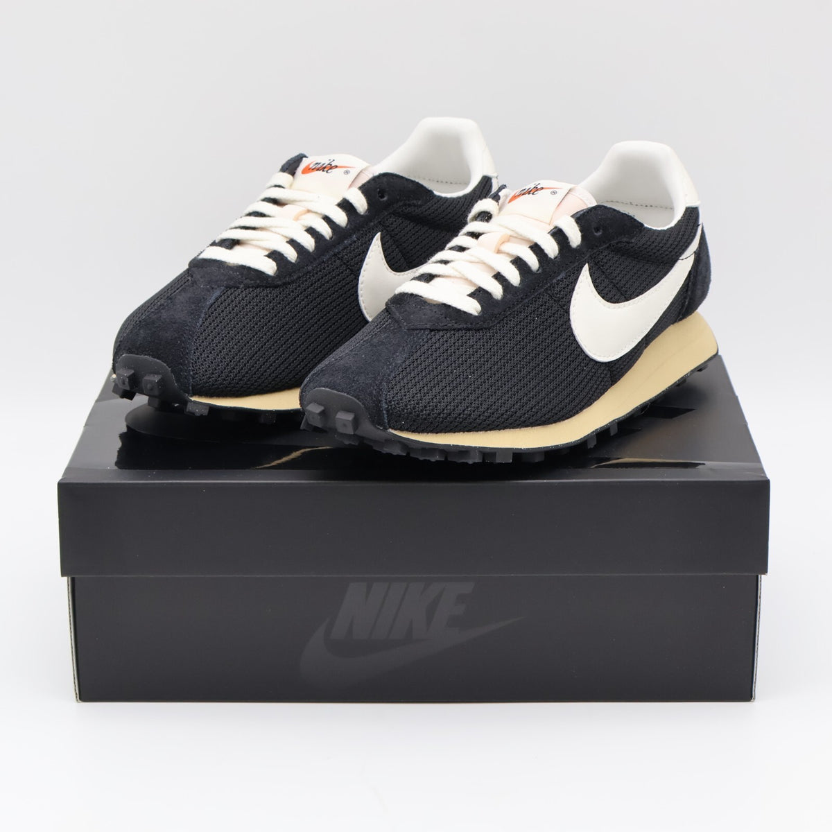 HM0950-001 NIKE LD-1000 Black and Sail (Men's)