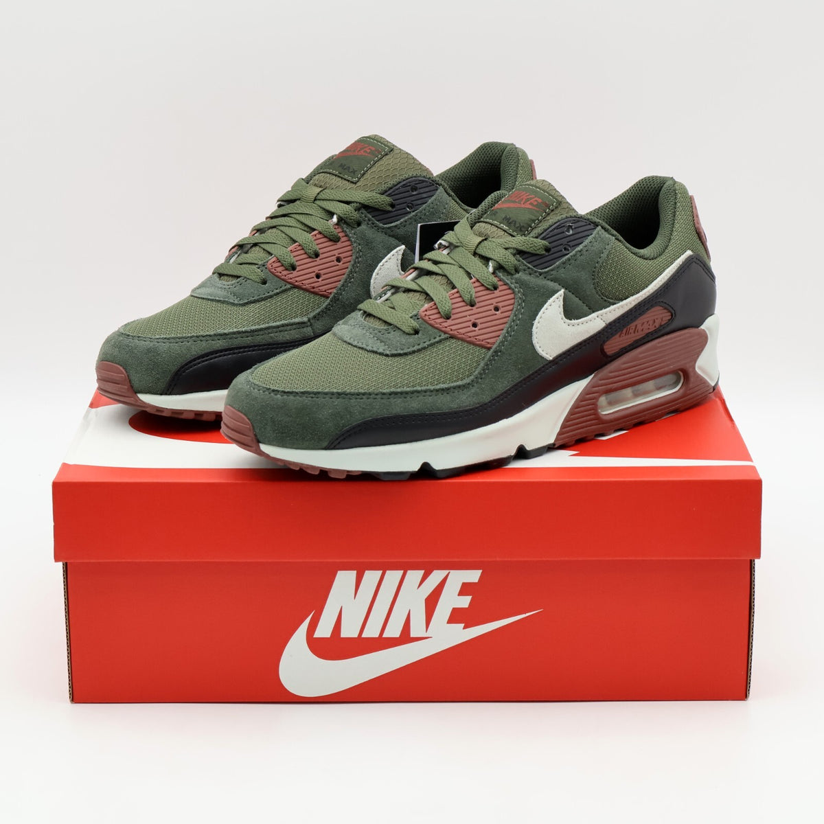 DM0029-300 Nike Air Max 90 Beef and Broccoli (Men's)