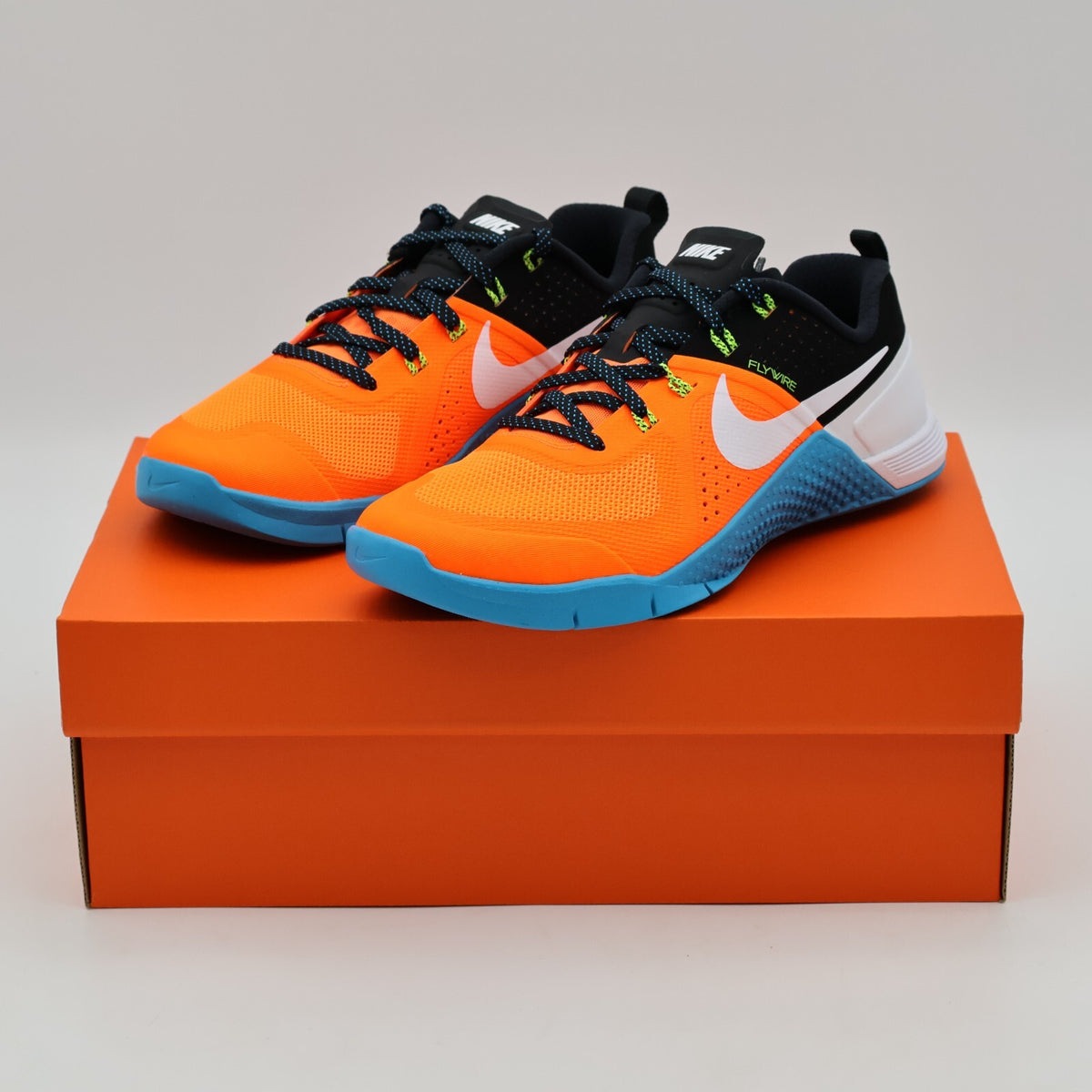 FQ1854-800 Nike Metcon 1 OG Total Orange Blue Lagoon Black White (Men's)
