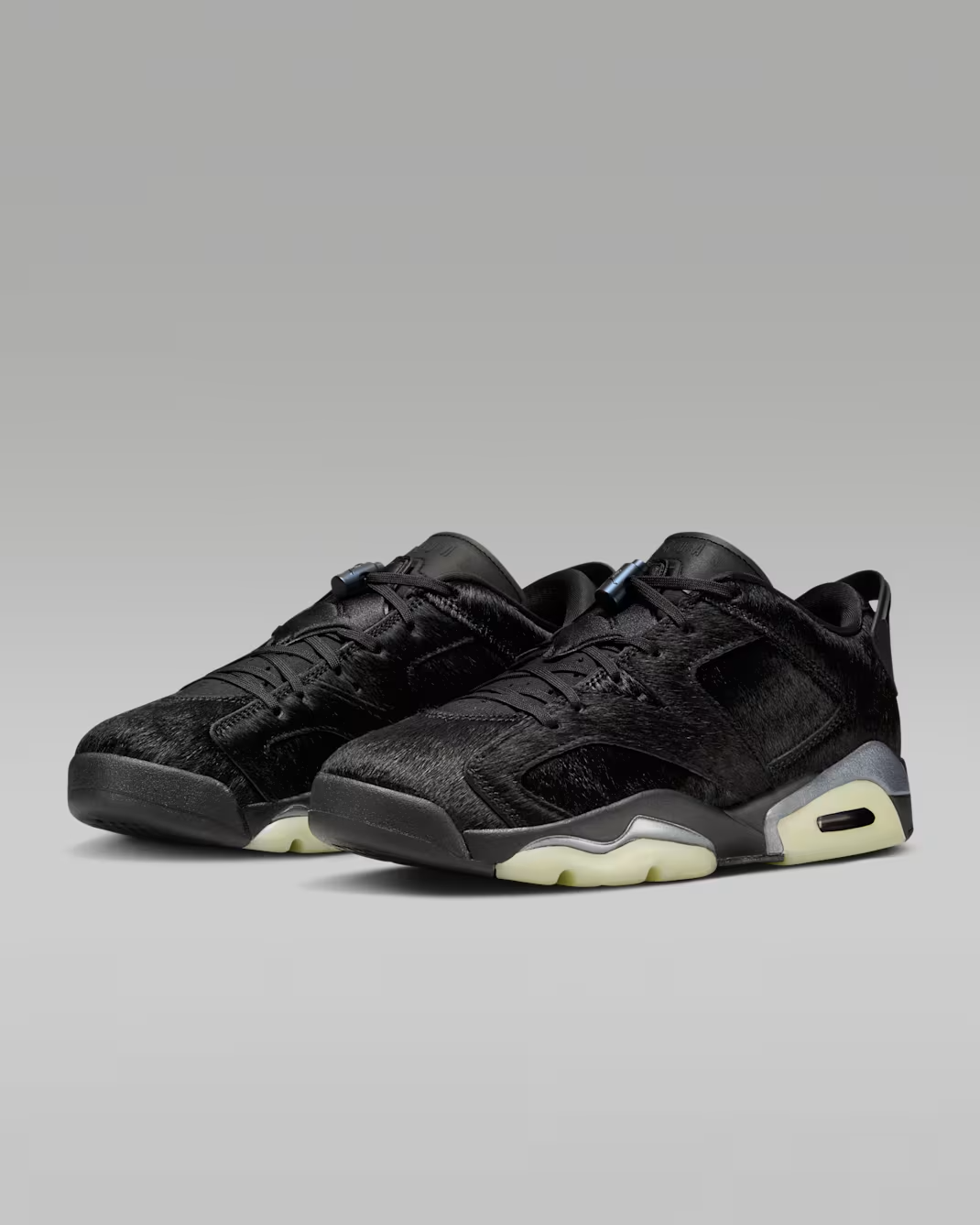 IO9786-001 Nike Air Jordan 6 Retro Low Blackout (Women's)