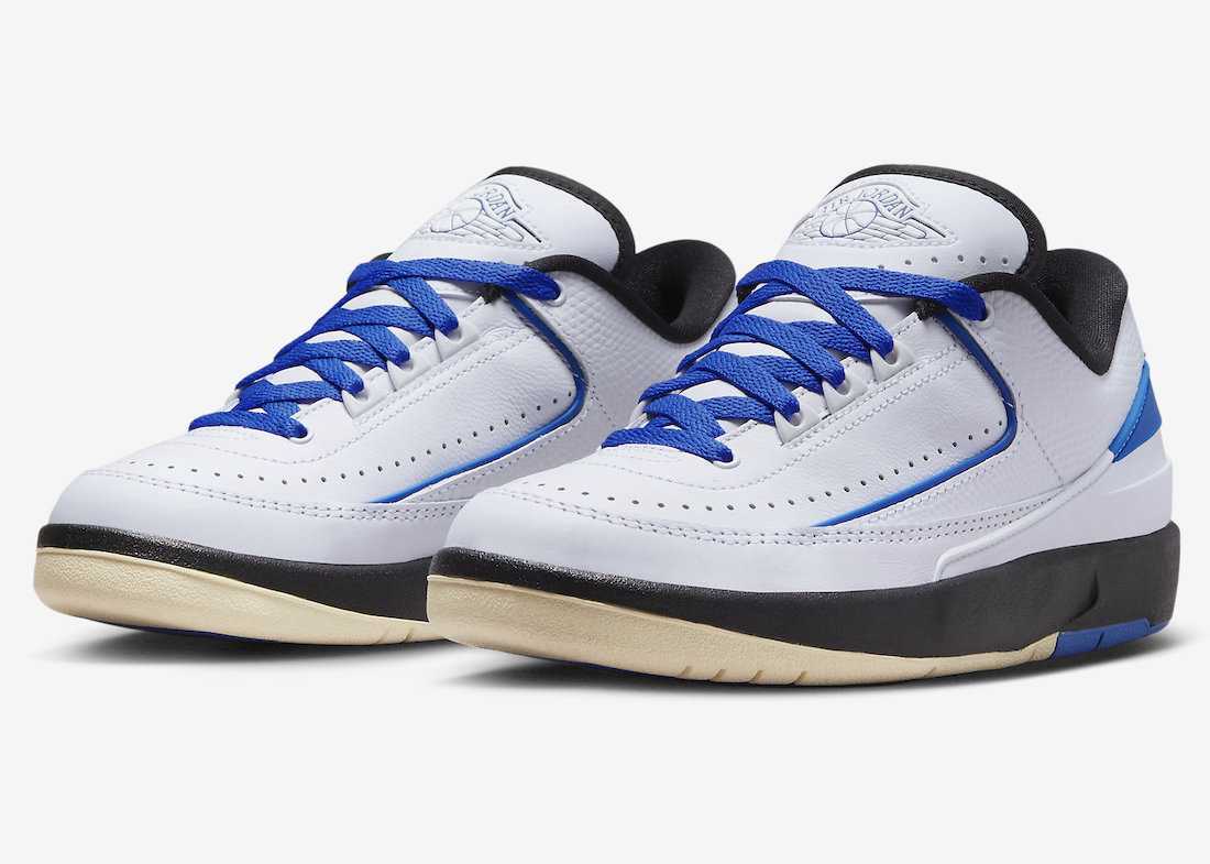 DX4401-104 Nike WMNS Air Jordan 2 Retro Low Varsity Royal