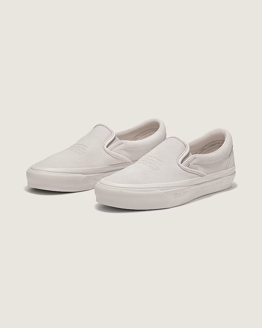VN000EDG7VJ NEIGHBORHOOD Ã OTW by Vans Classic Slip-On 98 Natural (Men's)