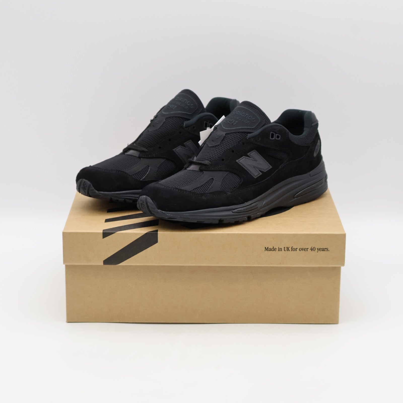 U991KK2 New Balance 991V2 Triple Black (Men's)