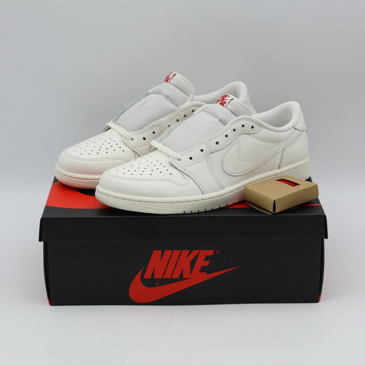 HQ6998-100 Nike Air Jordan 1 Low "Sail" (Men's)