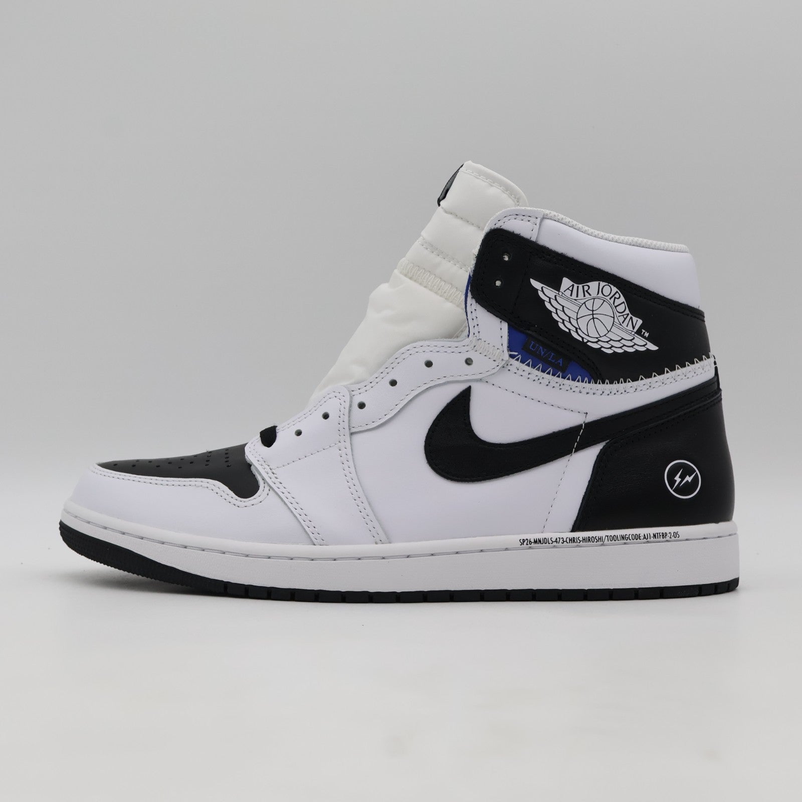II7282-100 fragment design à UNION à Nike Air Jordan 1 Retro High OG (Men's)