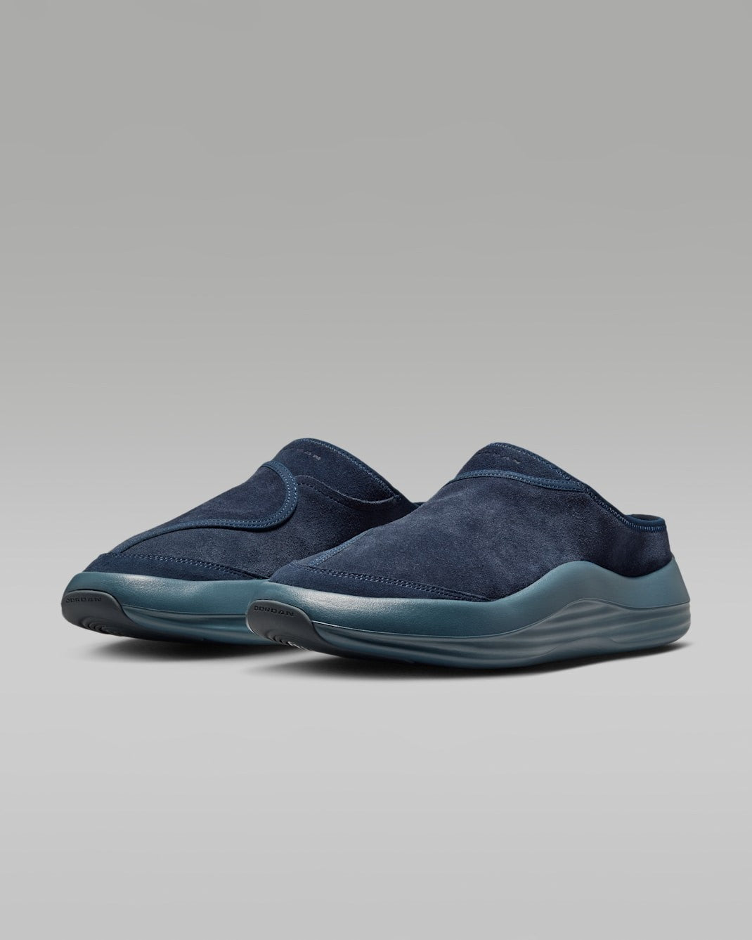 HV5073-400 Nike Jordan Future Mules Dark ObsidianBlue Fox (Men's)