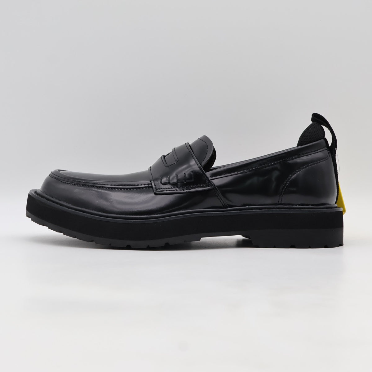 1183C509-001 Onitsuka Tiger Tiger Loafer Black Black (Men's)