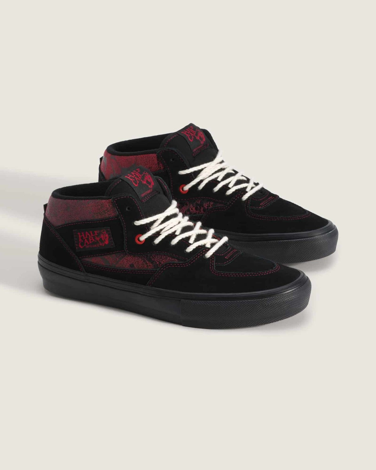 VN0A5FCDY25 Vans Skate Half Cab "Red/Black" (Men's)
