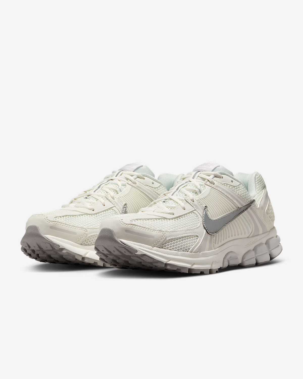 FB9149-103 Nike Vomero 5 Sail Vast Grey College Grey Metallic Silver (Men's)