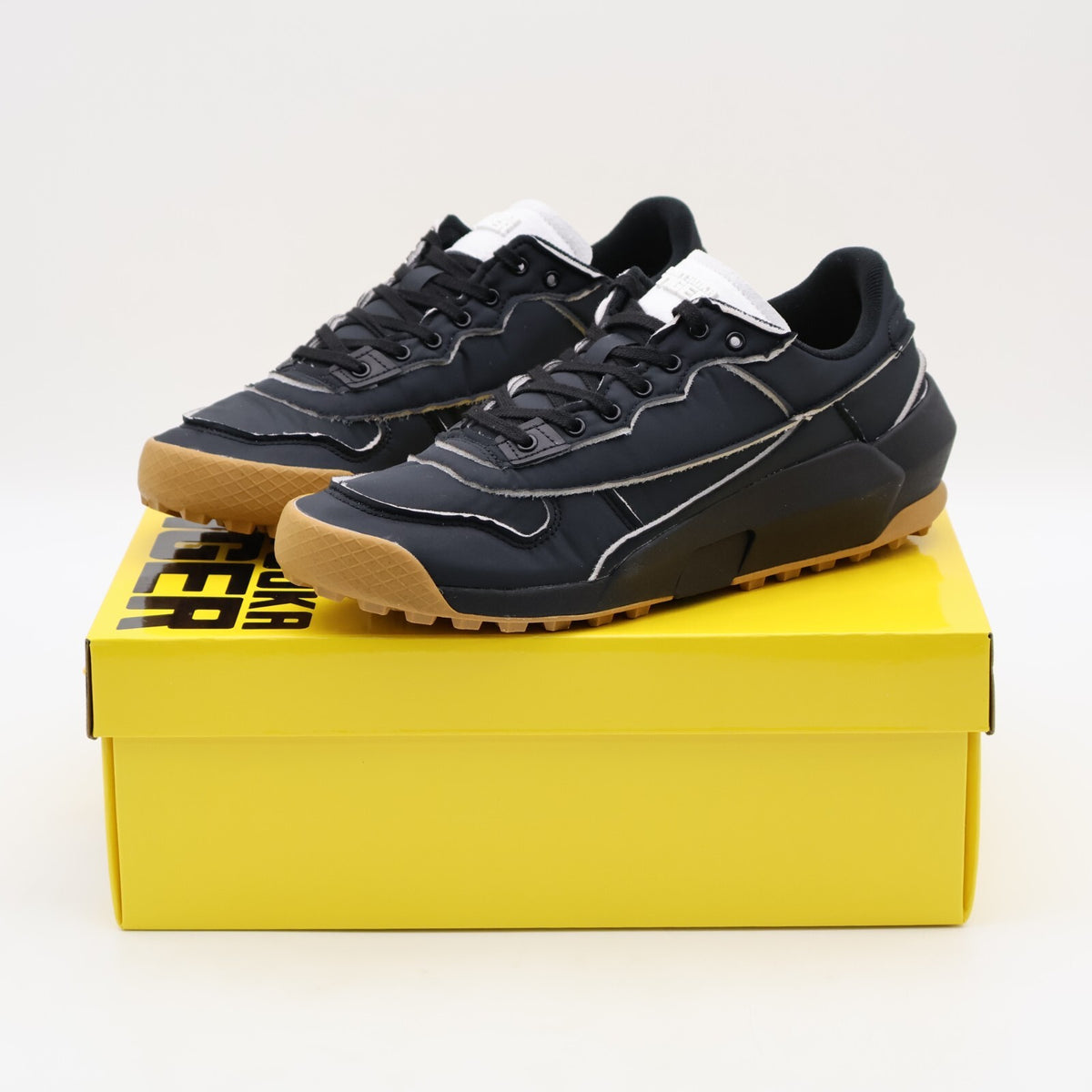 1183C276-001 Onitsuka Tiger Admix Trainer Black (Men's)