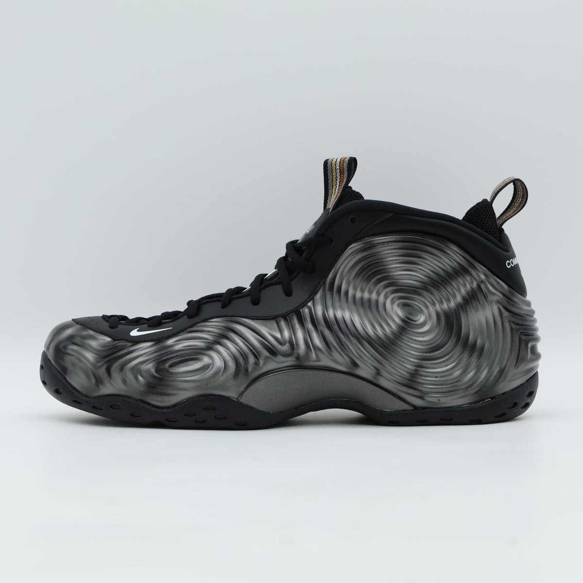 DJ7952-002 COMME des GARÃONS HOMME PLUS Nike Air Foamposite One Olympic (Men's)