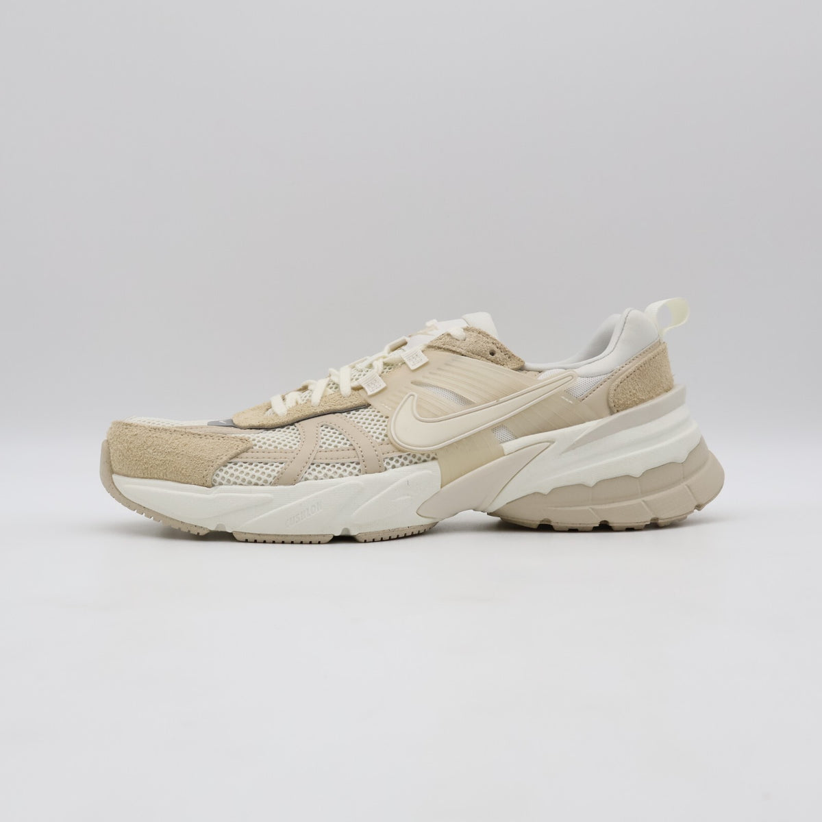 HV3917-133 Nike V2K Run Sail Sanddrift Phantom (Women's)
