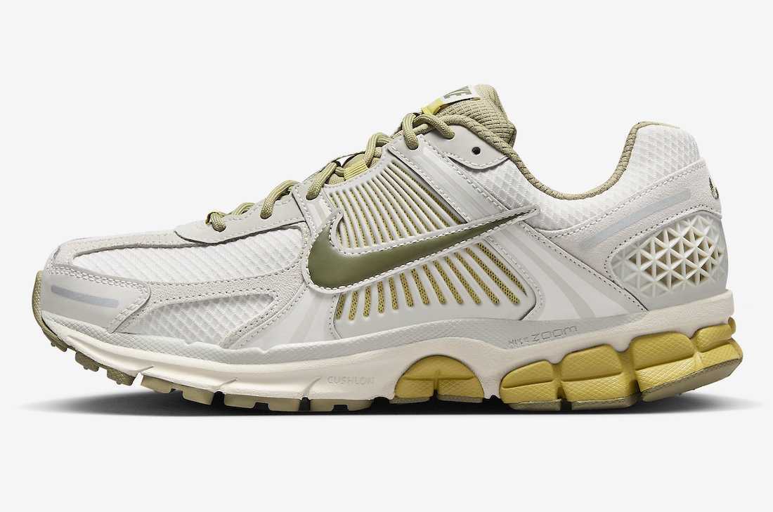 FV0397-001 Nike Zoom Vomero 5 Light Bone and Phantom (Men's)