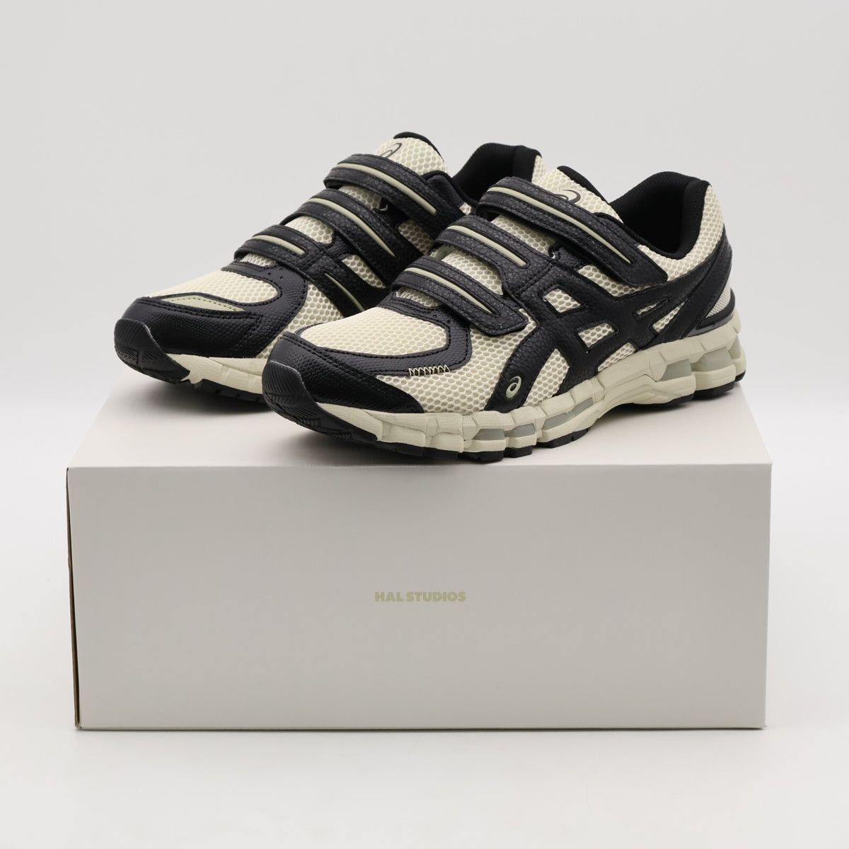 1203A499-250 HAL STUDIOS Asics Gel-Kayano 20 Bone (Men's)