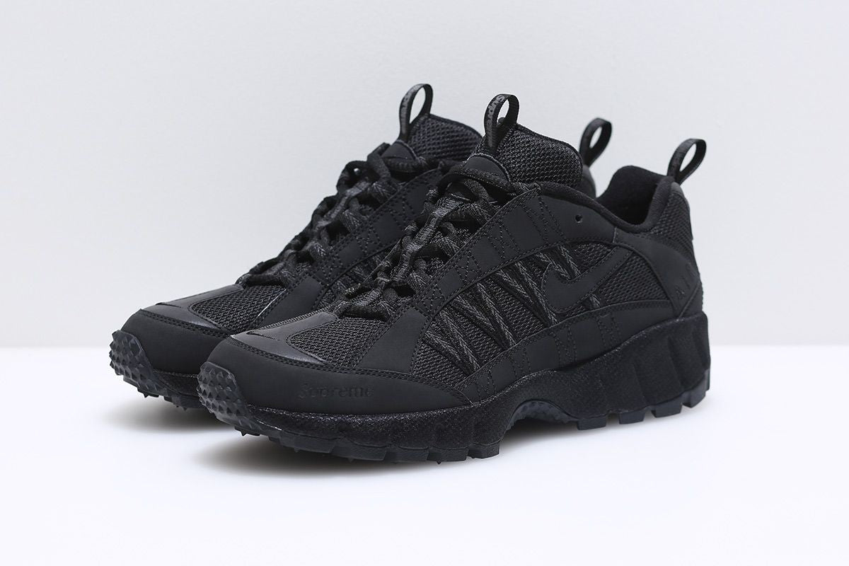 924464-001 Supreme à Nike Air Humara "Black" (Men's)