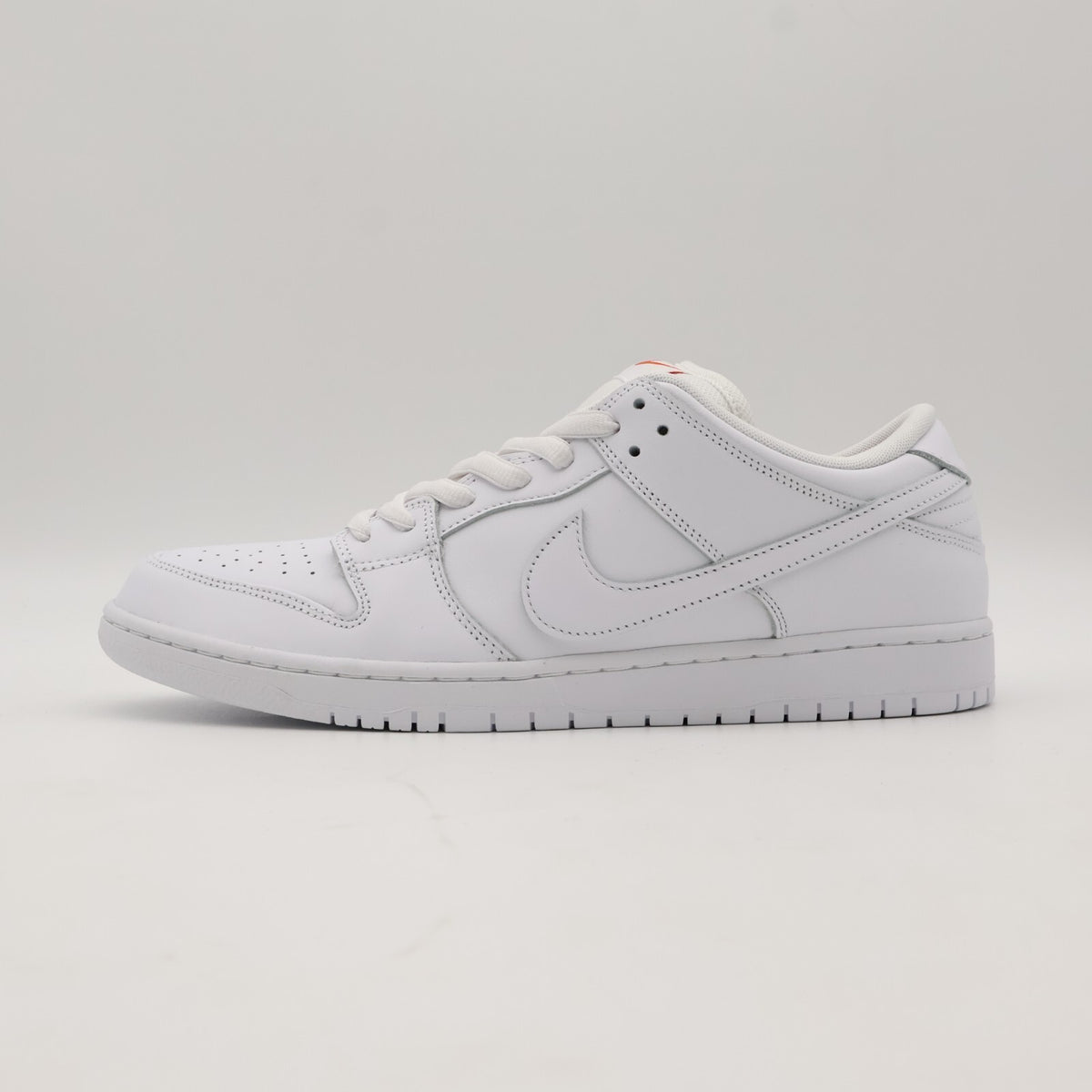 FJ1674-100 Nike SB Dunk Low Pro ISO Triple White (Men's)