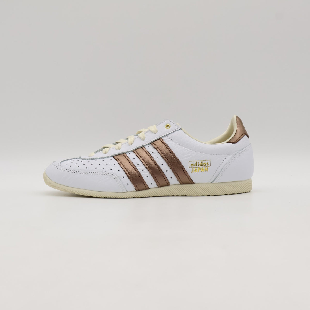 JQ9025 adidas Originals Japan Cloud White Preloved Brown (Women's)