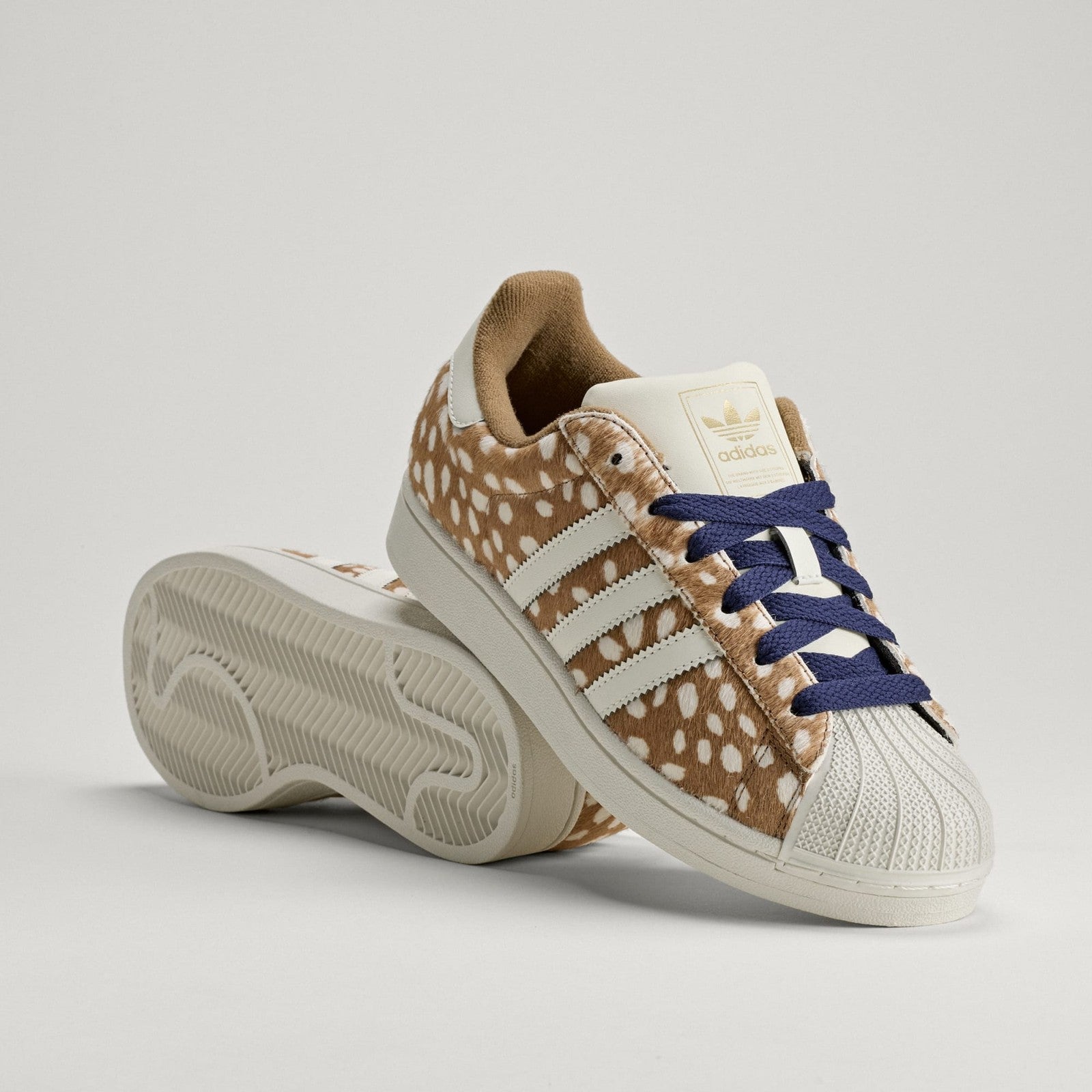 KJ4642 KJ4642 adidas Women's Superstar 2 Brown Desert/Off White (Women's)