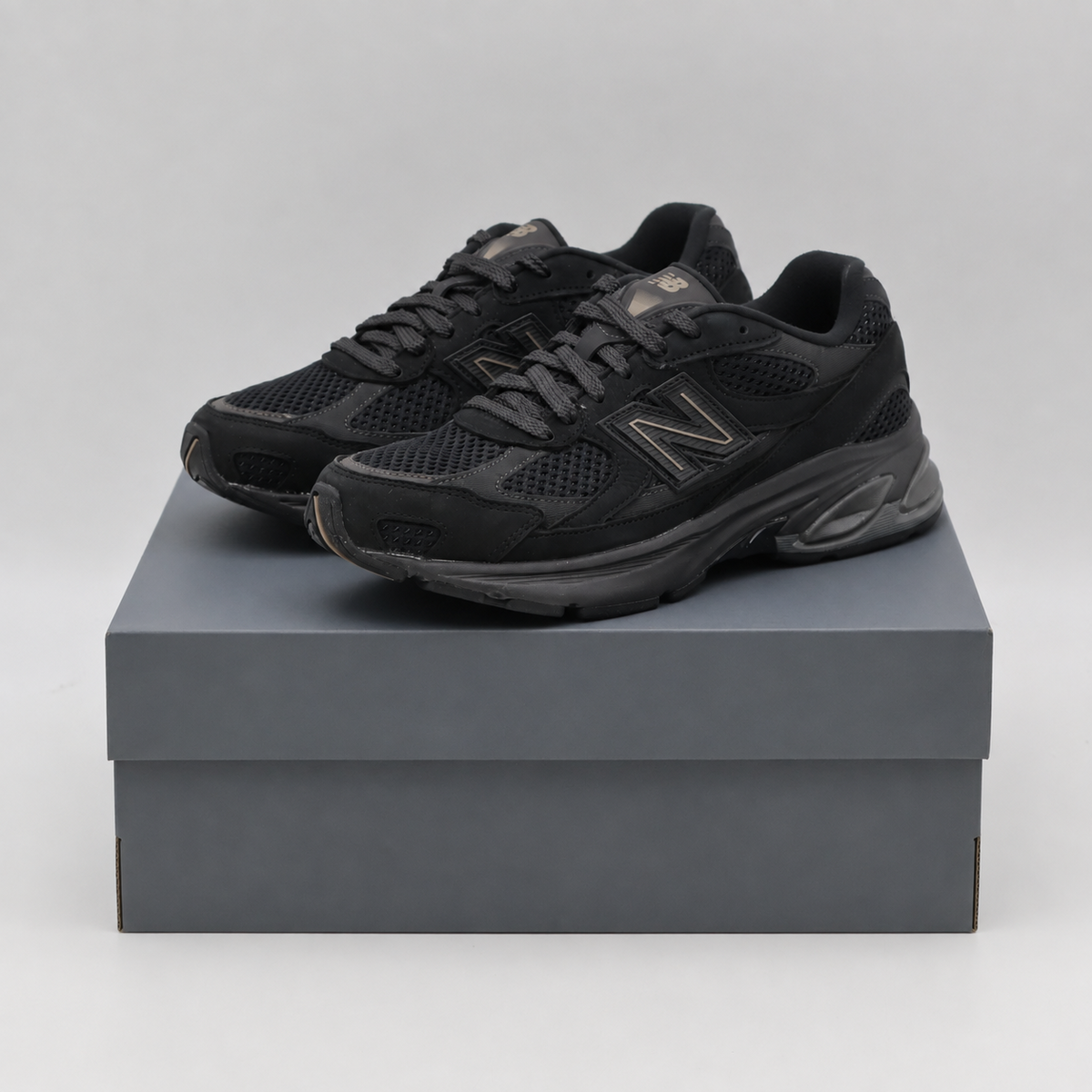 U2010TTB New Balance 2010 Black Brown (Men's)