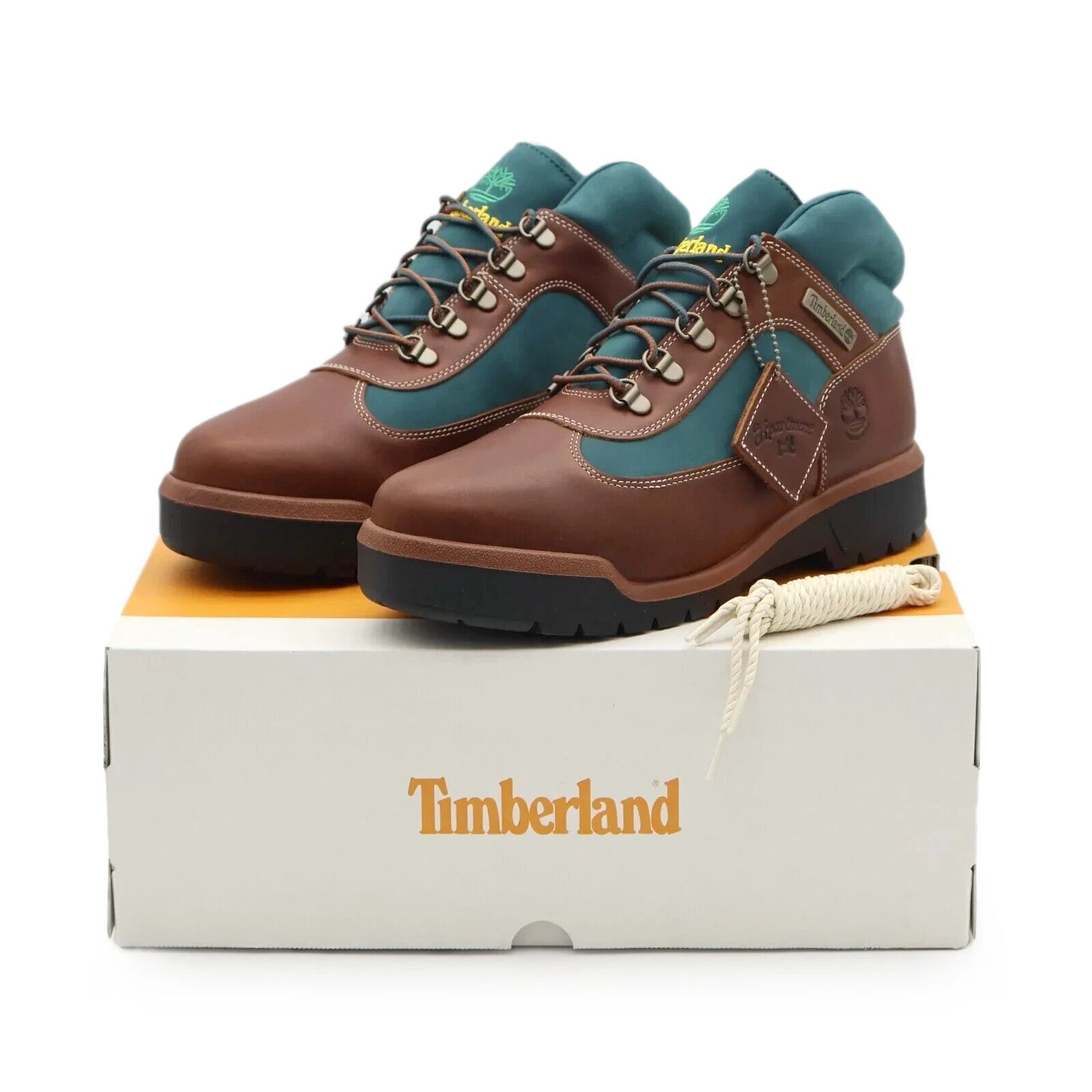 TB0A6DSWEDO the Apartment Timberland Field Boot The Old Man & The Sea (Men's)