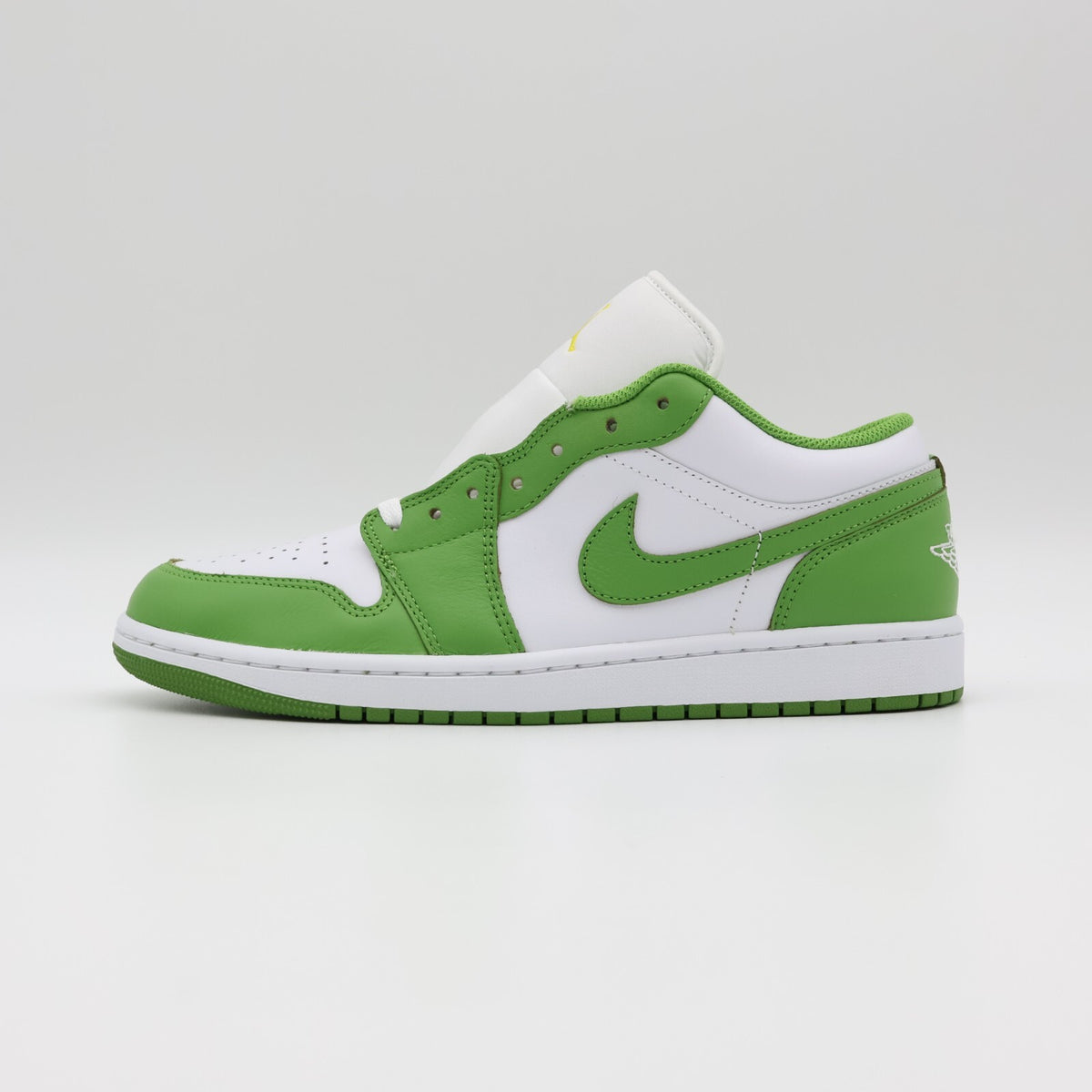 HF4823-100 Nike Air Jordan 1 Low SE Chlorophyll (Men's)
