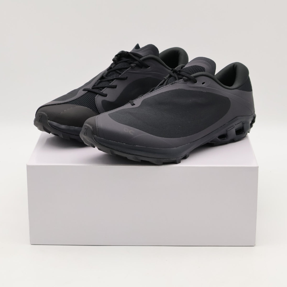 3ME30650485 POST ARCHIVE FACTION On Cloudventure Peak PAF All Black (Men's)