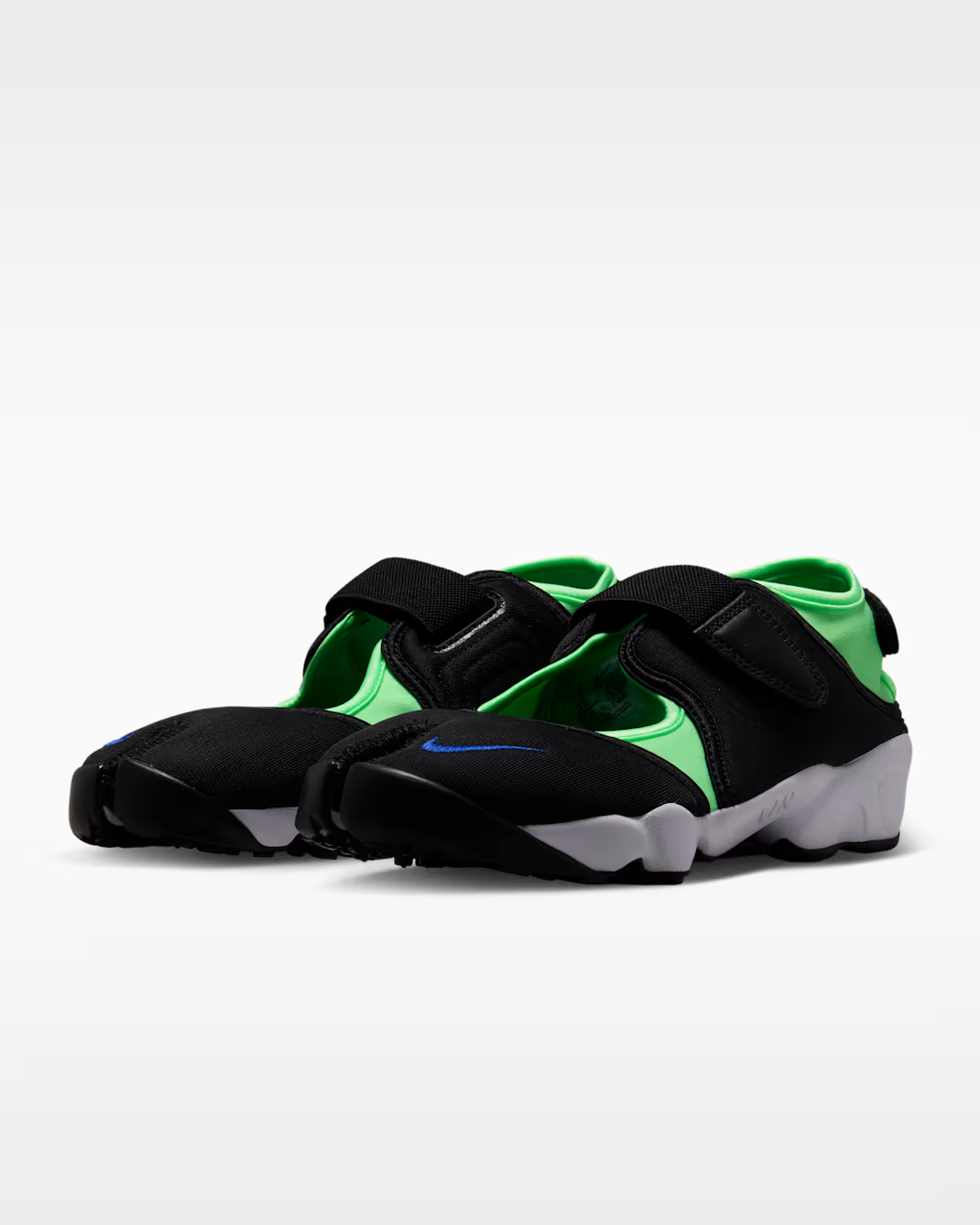 IV6058-001 Nike Air Rift NEO "Black/Old Royal" (Women's)