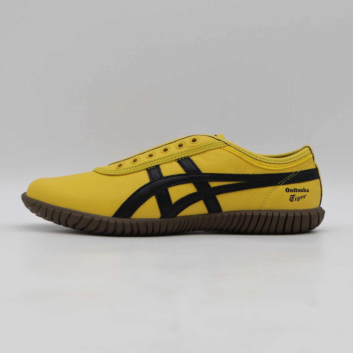 1183C529-750 Onitsuka Tiger Tsunahiki Slip On Sunflower Yellow Black (Men's)