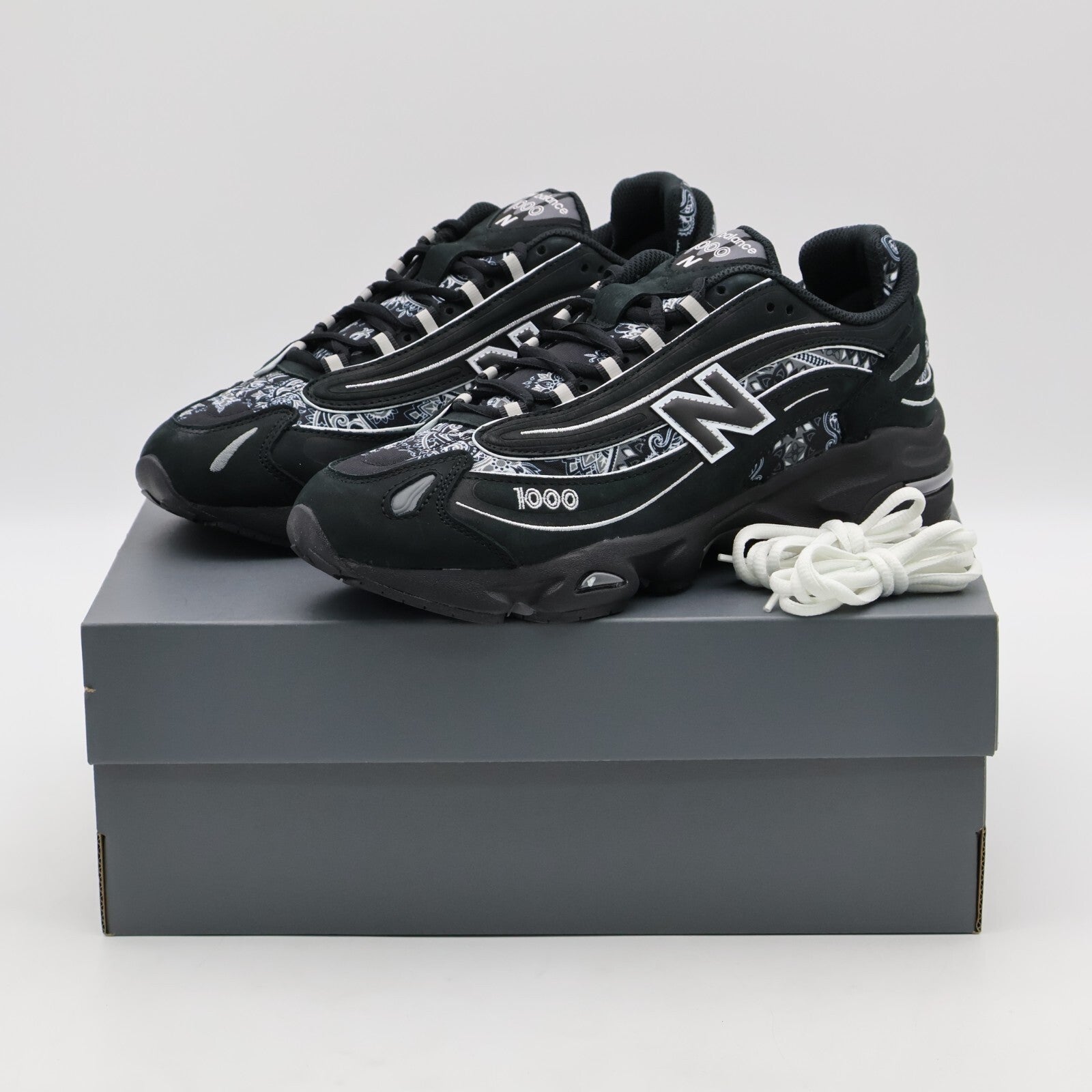 M1000AP atmos New Balance 1000 bandhnu Black Paisley (Men's)