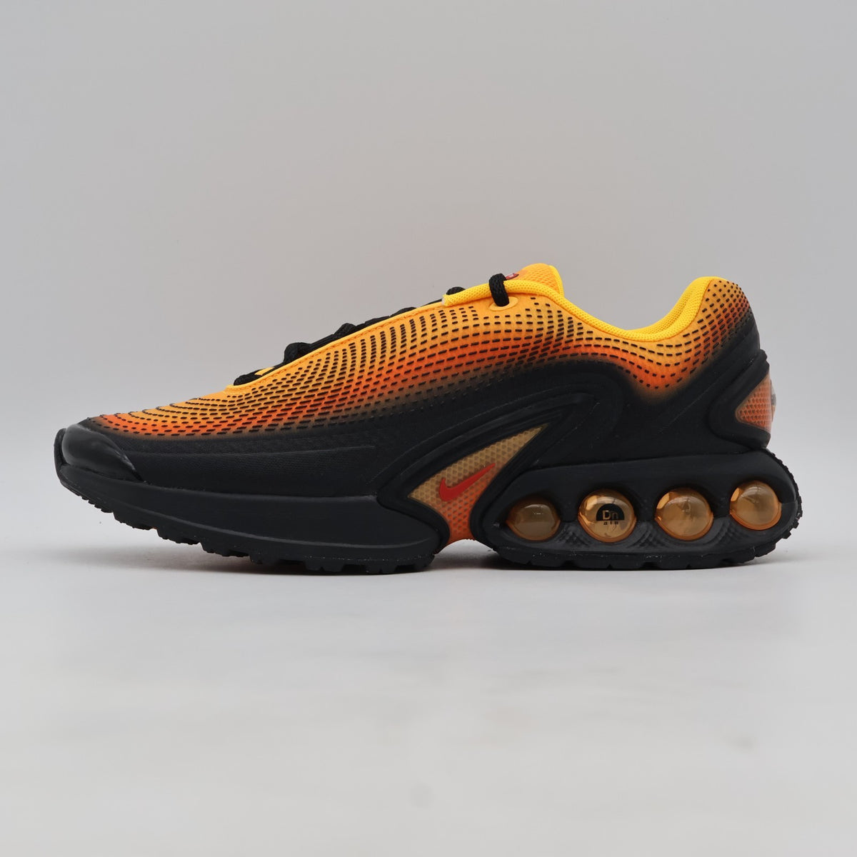 HM0810-800 Nike Air Max DN SE Laser Orange Black Total Orange Comet Red (Men's)