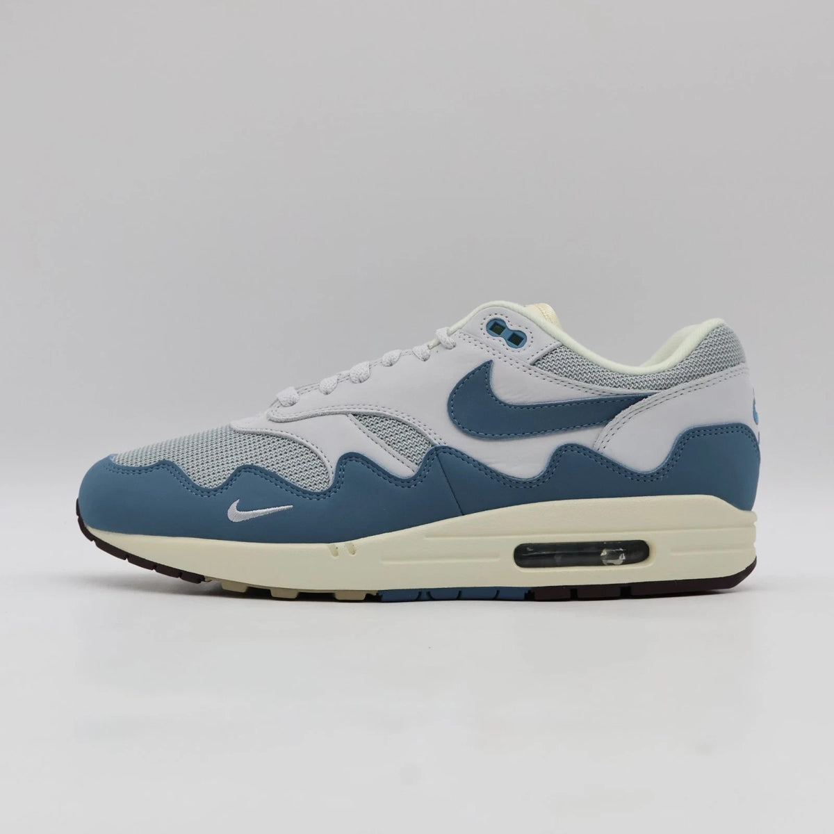 Size 7.5 - DH1348-004 Nike Air Max 1 Patta Waves Noise Aqua (Men's)